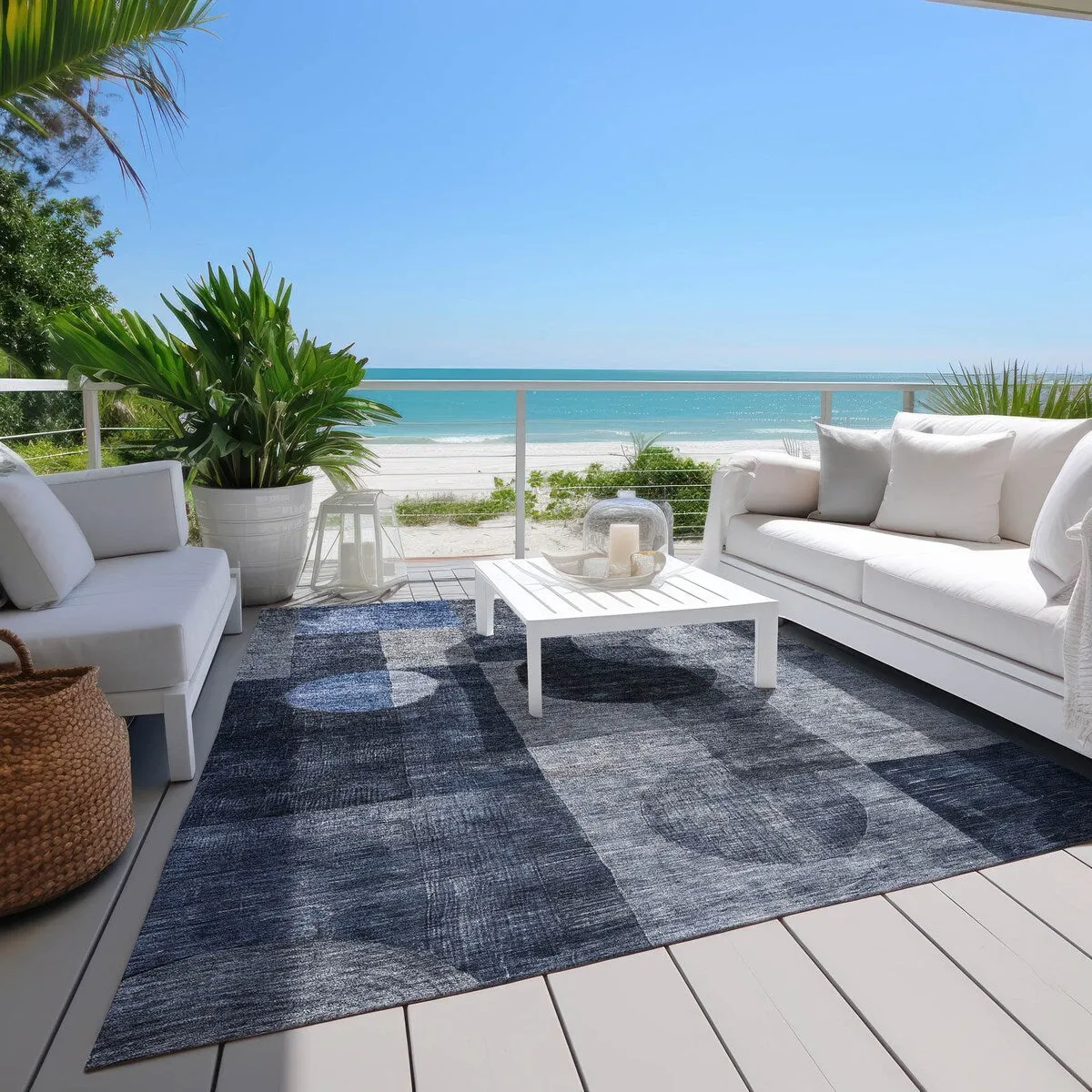 Machine Washable Indoor/ Outdoor Abstract Geo Chantille Rug