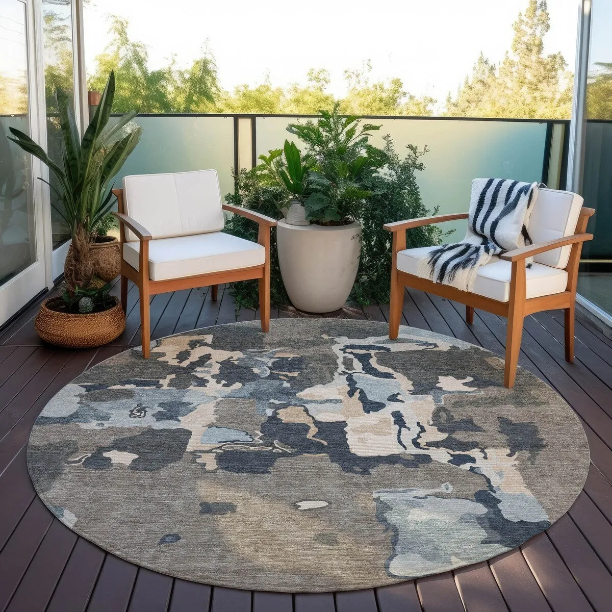 Machine Washable Indoor/ Outdoor Abstract Glam Chantille Rug