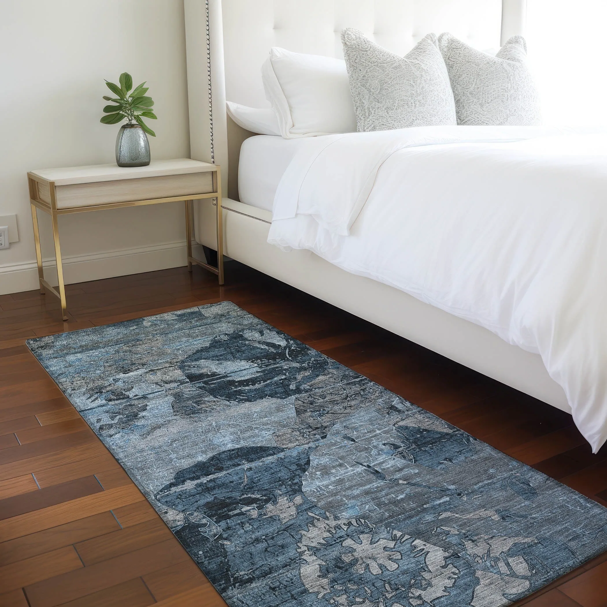 Machine Washable Indoor/ Outdoor Abstract Leaves Chantille Rug