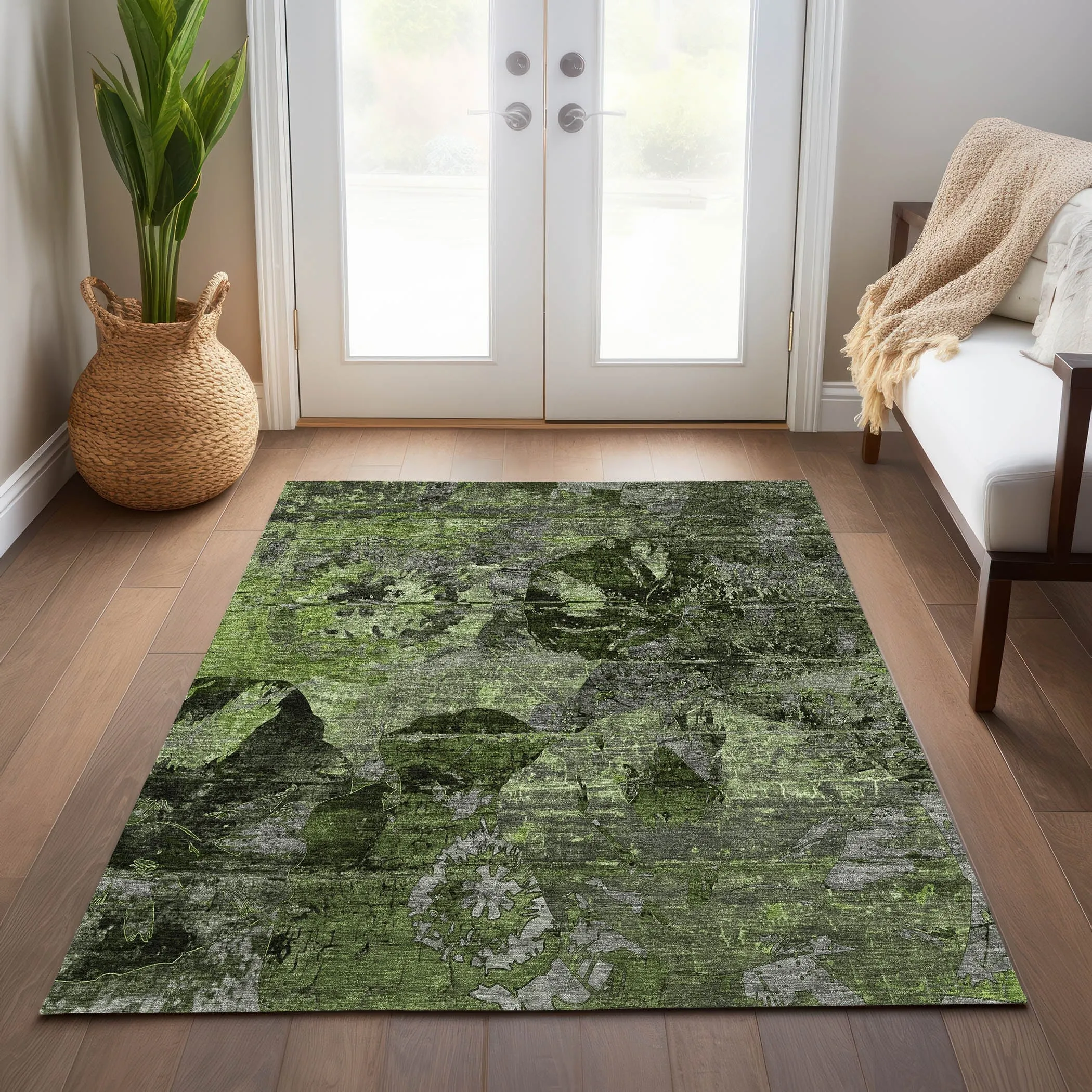 Machine Washable Indoor/ Outdoor Abstract Leaves Chantille Rug