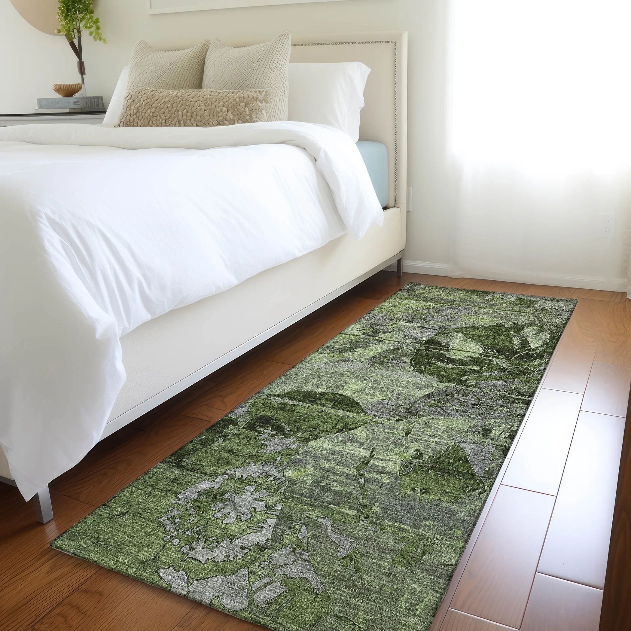 Machine Washable Indoor/ Outdoor Abstract Leaves Chantille Rug