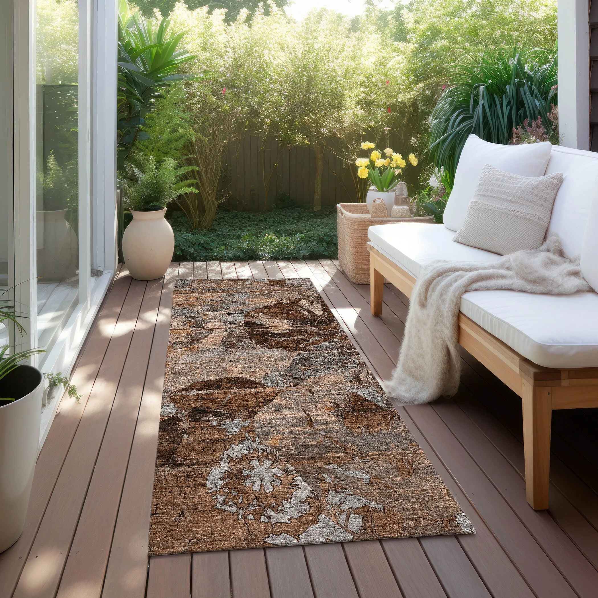 Machine Washable Indoor/ Outdoor Abstract Leaves Chantille Rug