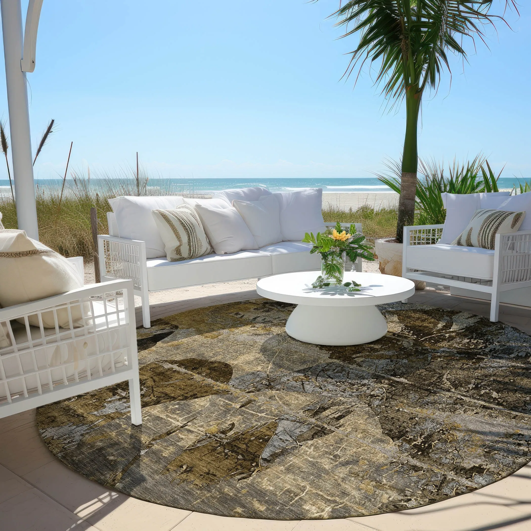 Machine Washable Indoor/ Outdoor Abstract Leaves Chantille Rug