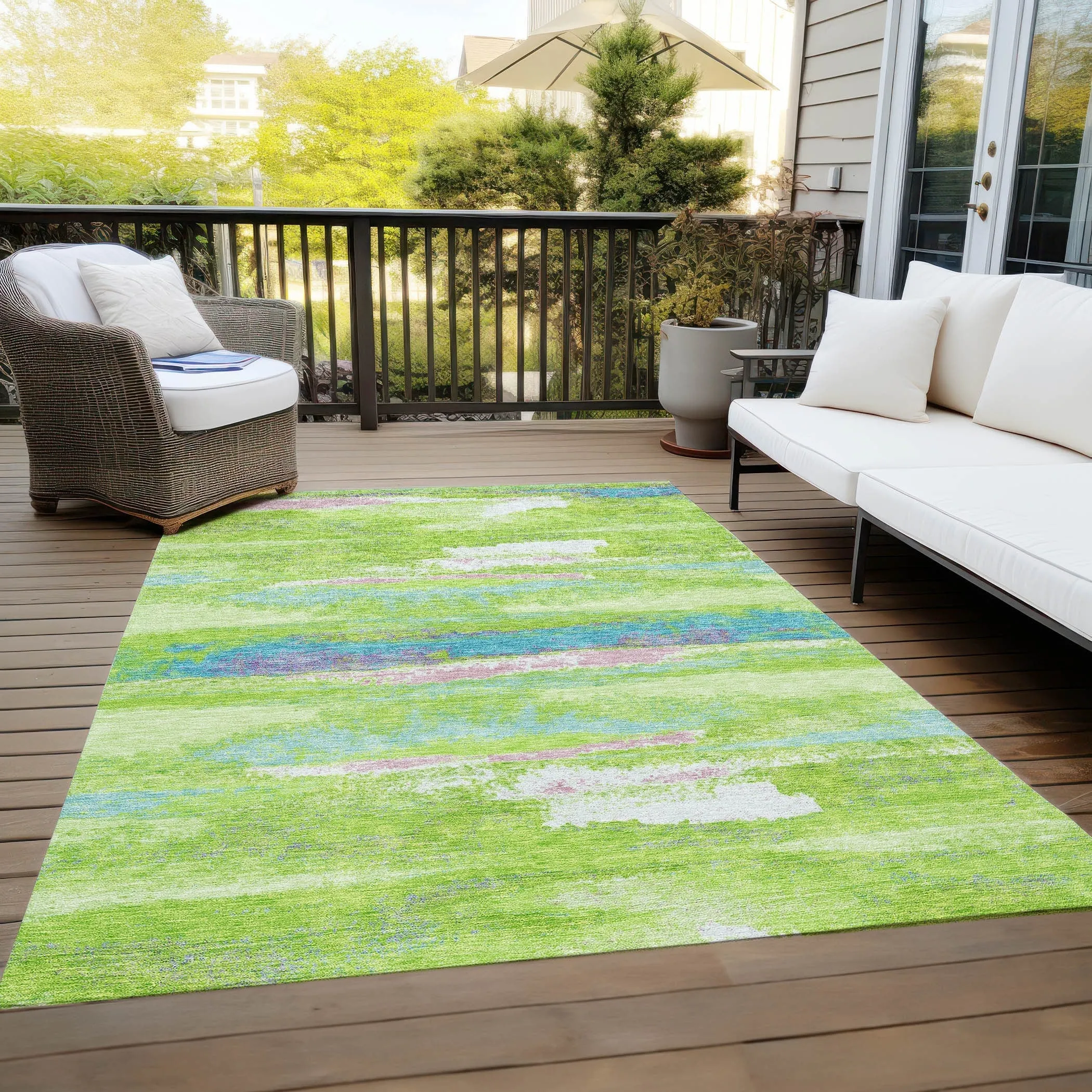 Machine Washable Indoor/ Outdoor Abstract Modern Chantille Rug