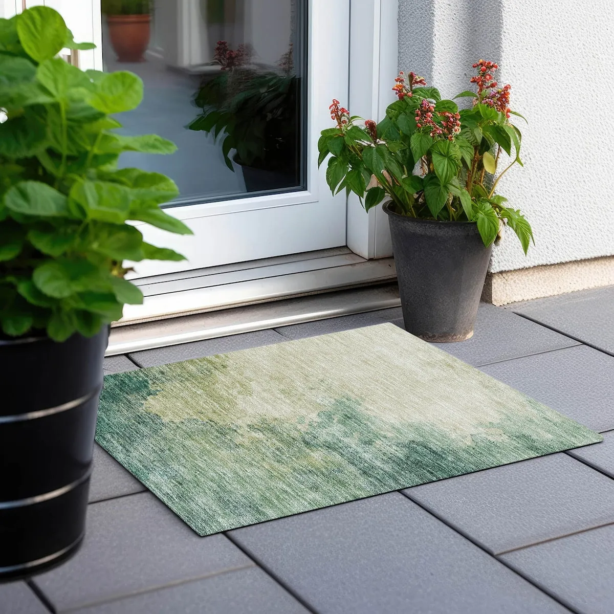 Machine Washable Indoor/ Outdoor Abstract Modern Chantille Rug