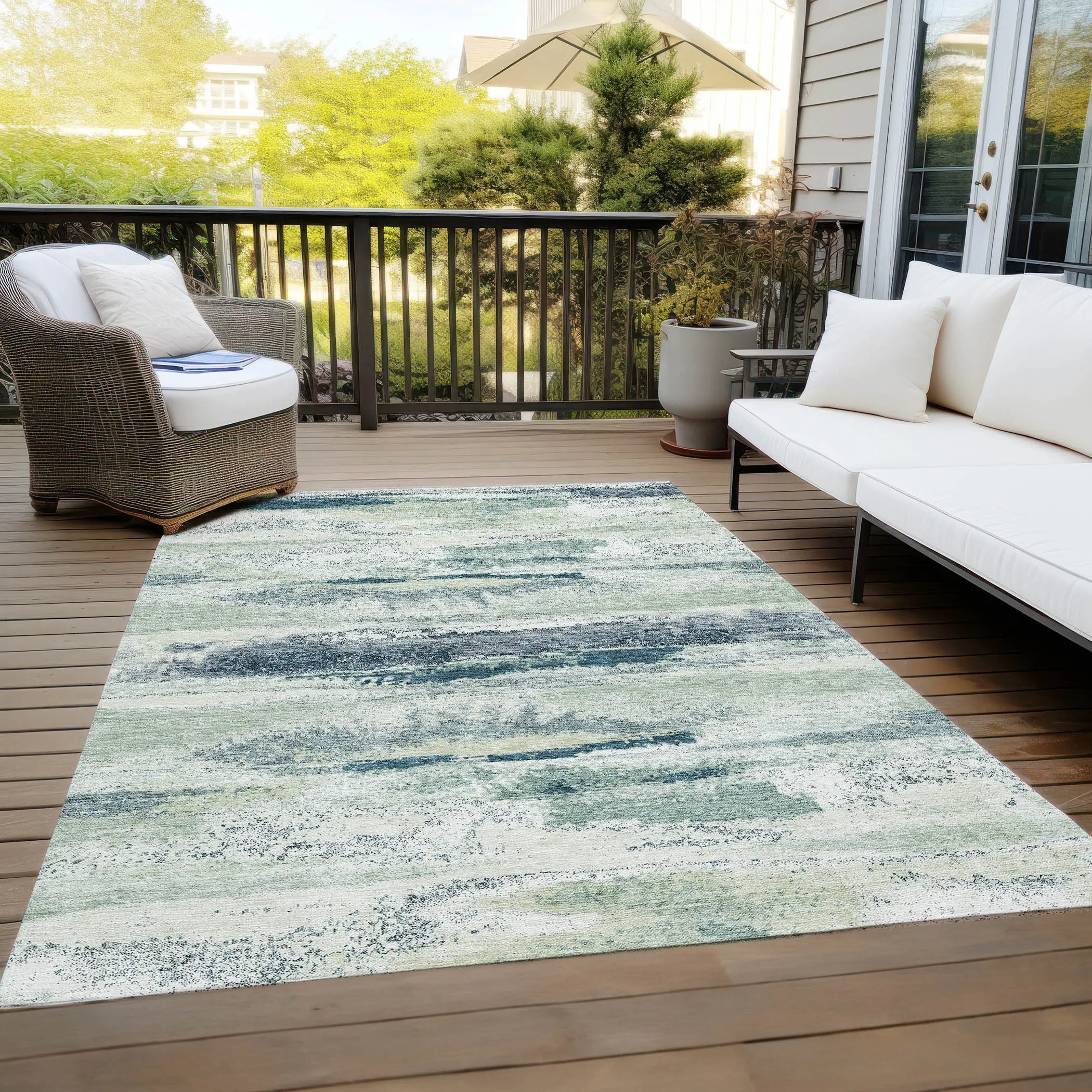 Machine Washable Indoor/ Outdoor Abstract Modern Chantille Rug