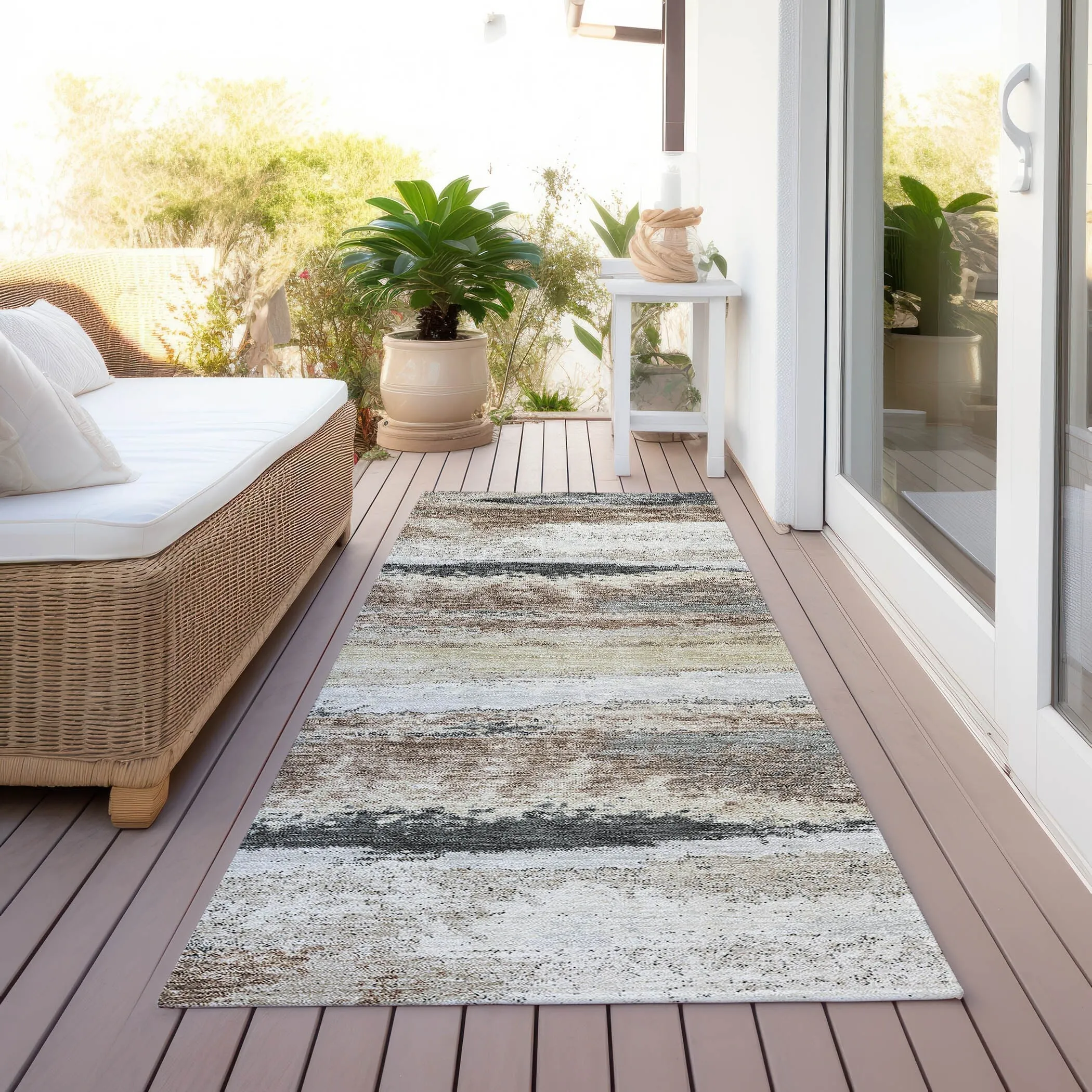 Machine Washable Indoor/ Outdoor Abstract Modern Chantille Rug