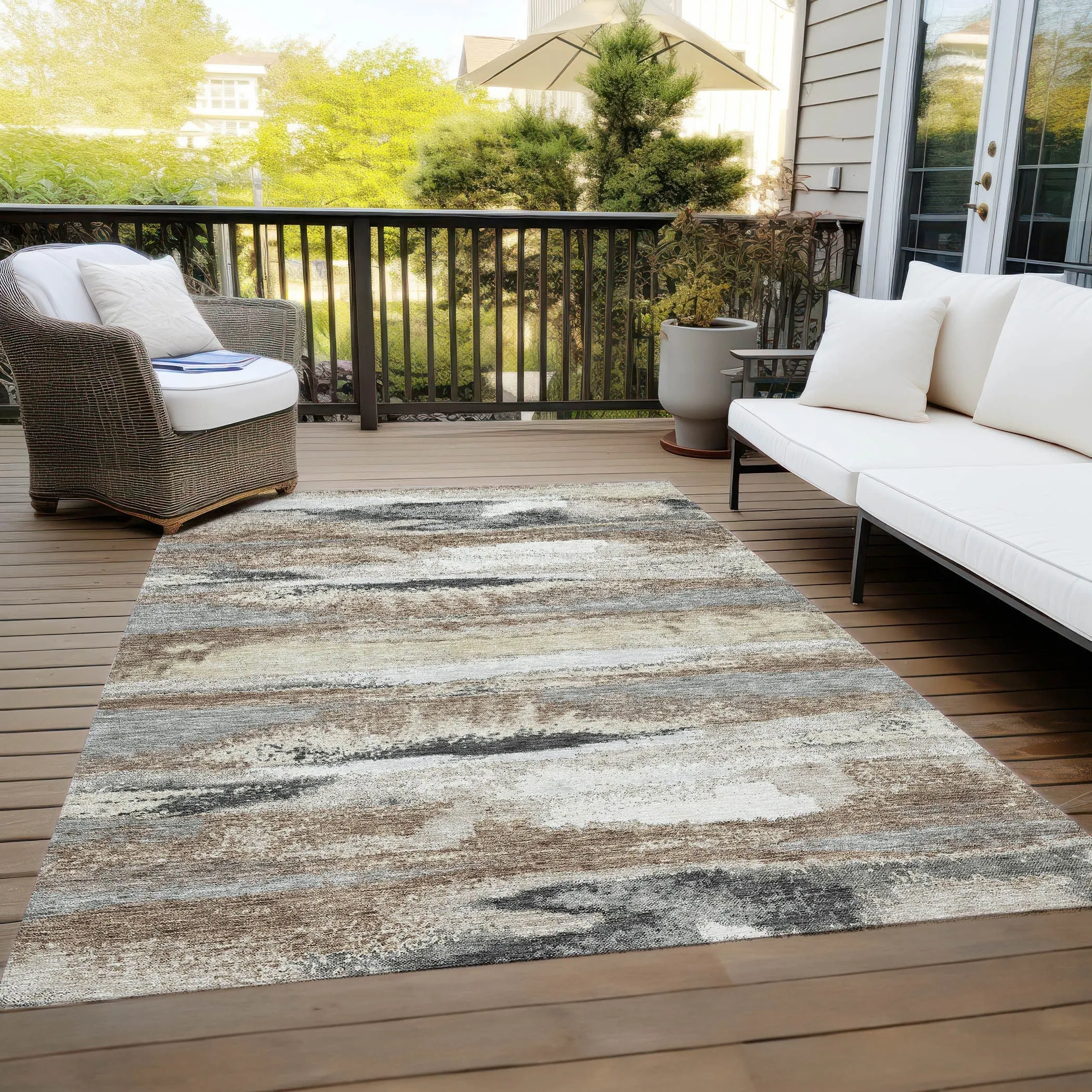 Machine Washable Indoor/ Outdoor Abstract Modern Chantille Rug