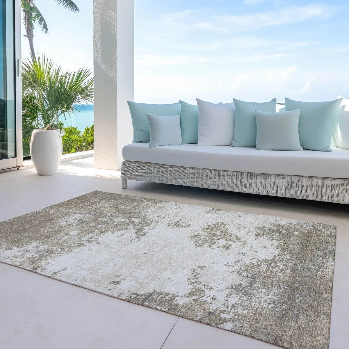 Machine Washable Indoor/ Outdoor Abstract Pixels Chantille Rug