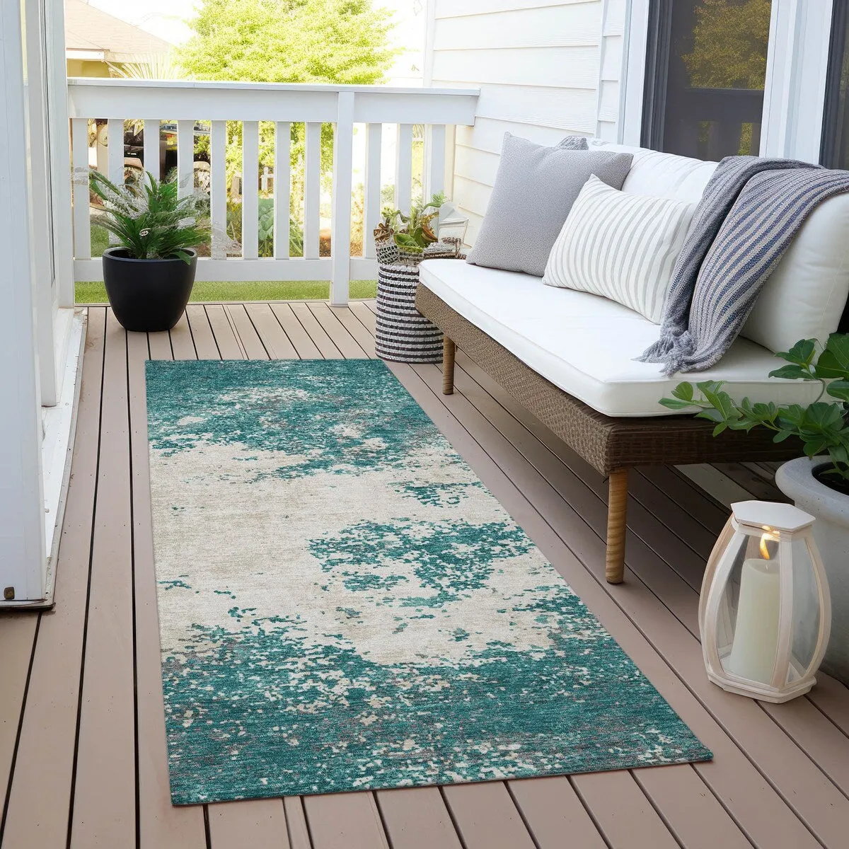 Machine Washable Indoor/ Outdoor Abstract Pixels Chantille Rug