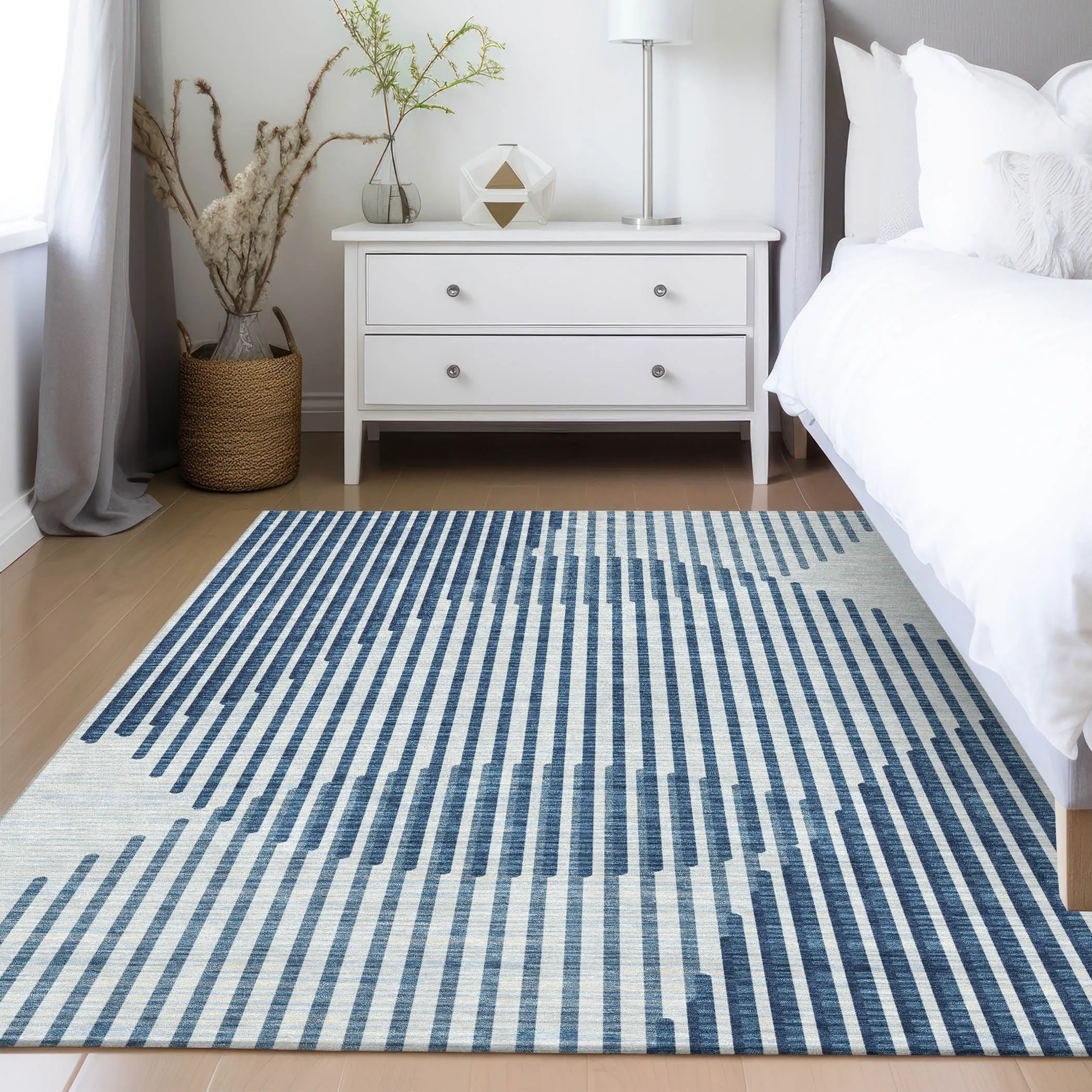 Machine Washable Indoor/ Outdoor Abstract Stripe Chantille Rug