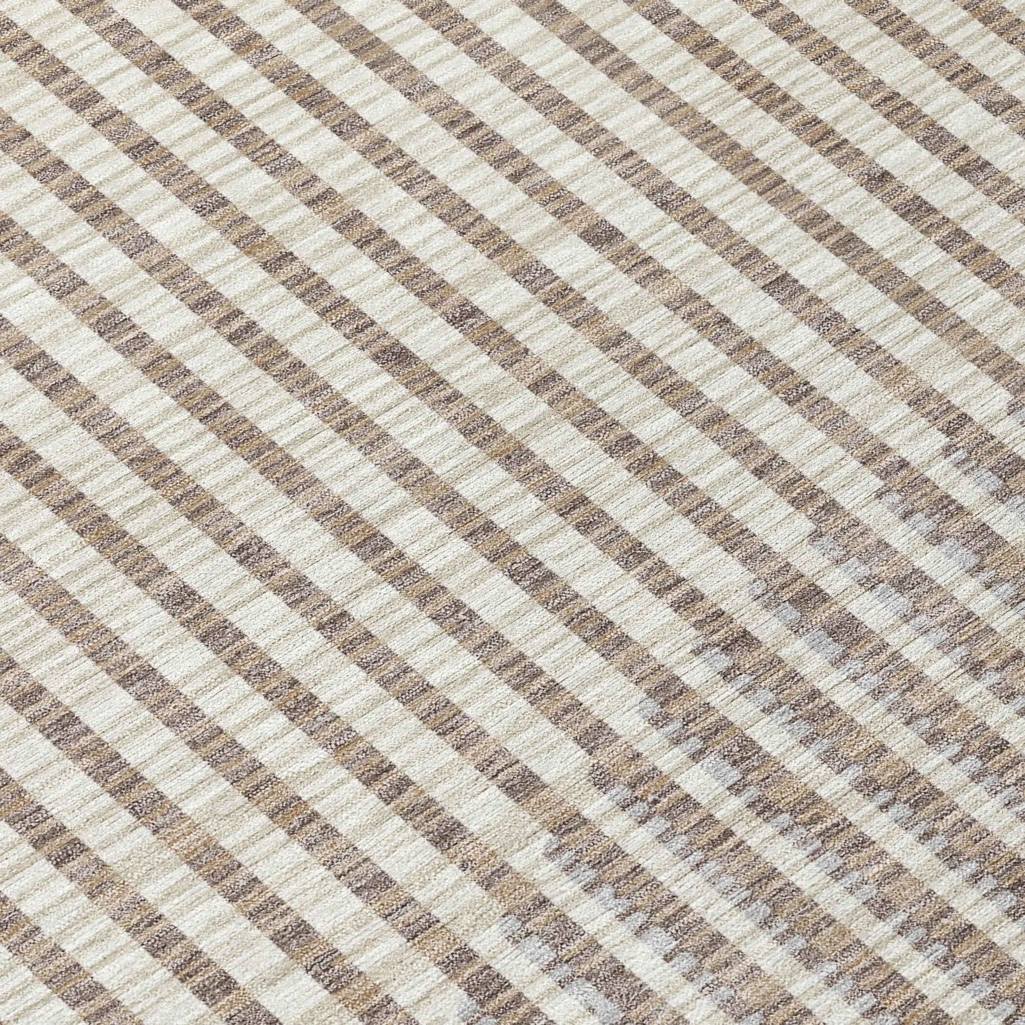 Machine Washable Indoor/ Outdoor Abstract Stripe Chantille Rug