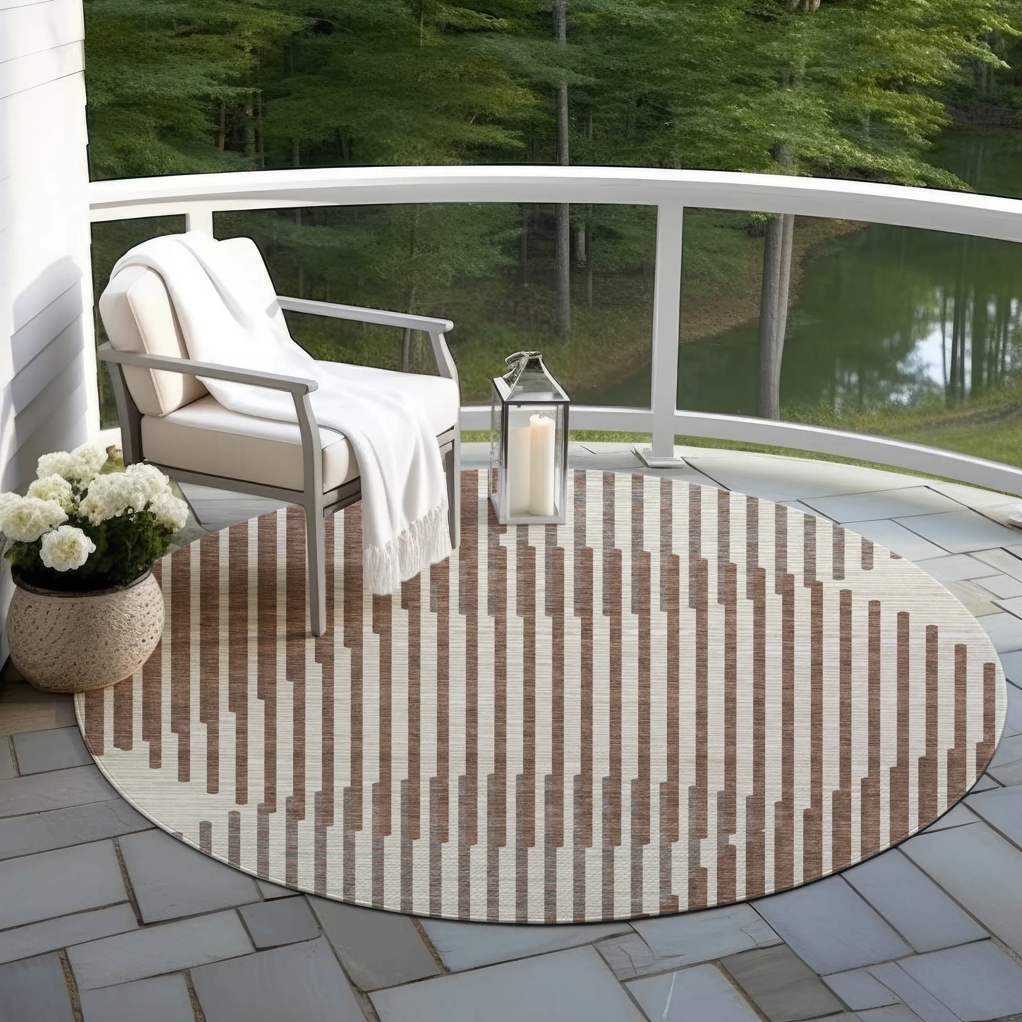 Machine Washable Indoor/ Outdoor Abstract Stripe Chantille Rug