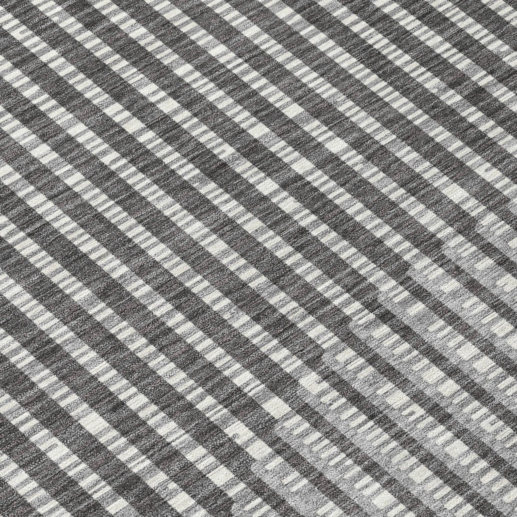 Machine Washable Indoor/ Outdoor Abstract Stripe Chantille Rug