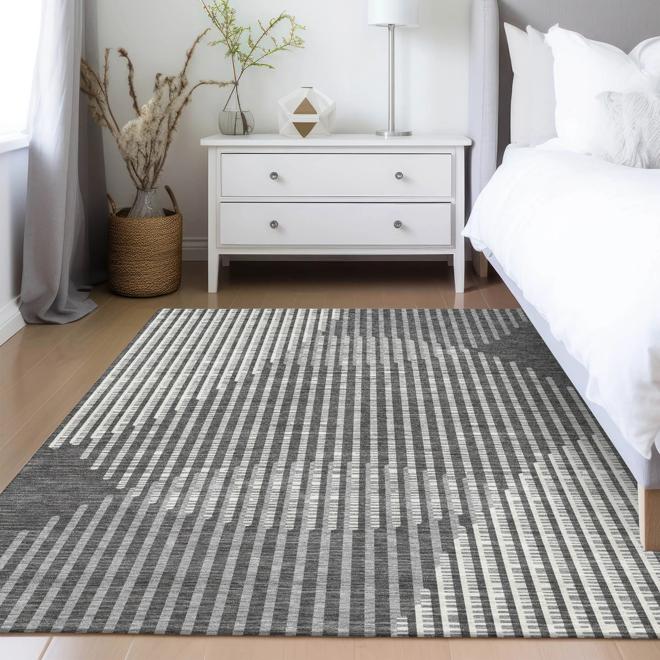 Machine Washable Indoor/ Outdoor Abstract Stripe Chantille Rug