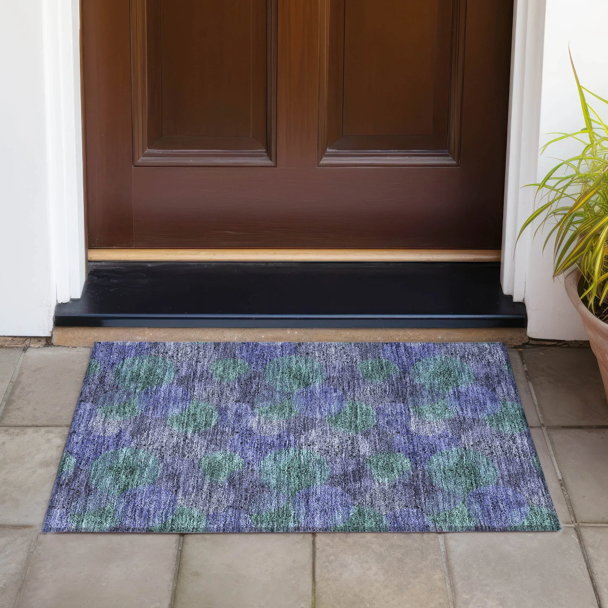 Machine Washable Indoor/ Outdoor Boho Sphere Chantille Rug