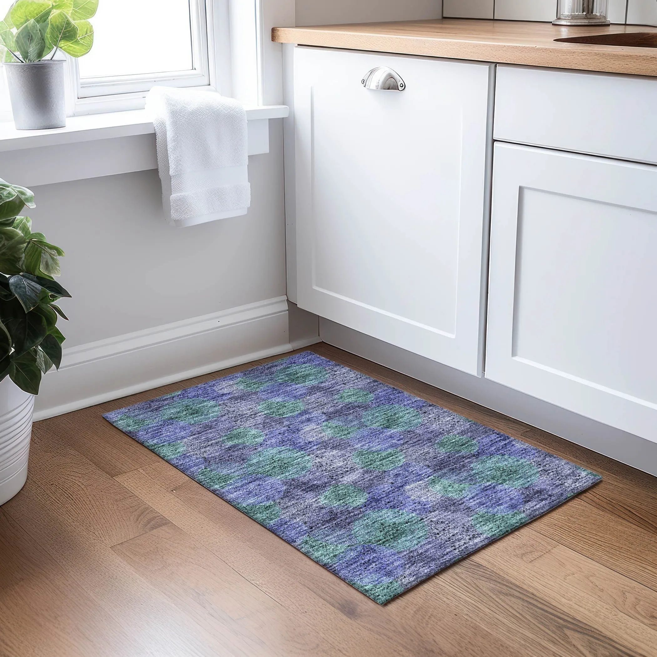 Machine Washable Indoor/ Outdoor Boho Sphere Chantille Rug