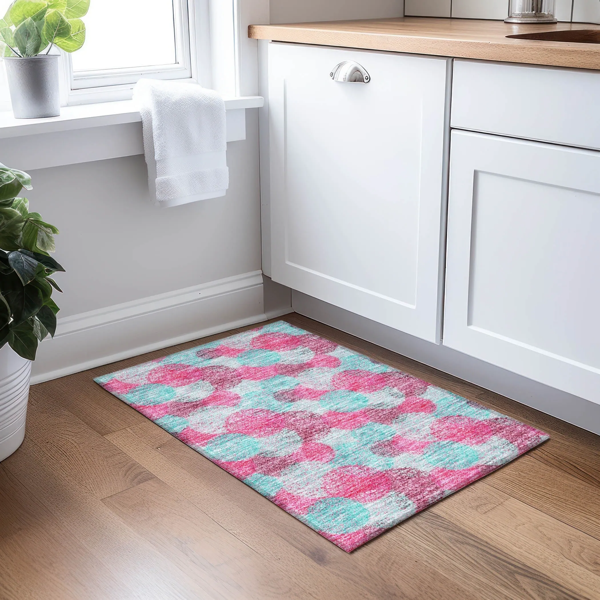 Machine Washable Indoor/ Outdoor Boho Sphere Chantille Rug