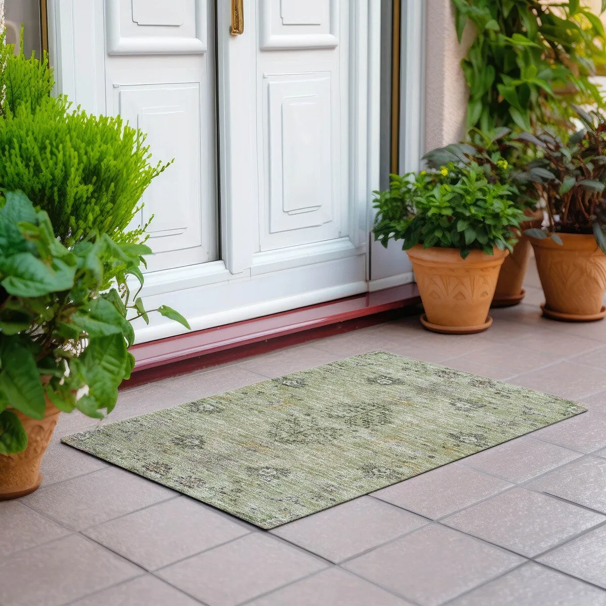 Machine Washable Indoor/ Outdoor Boho Traditional Chantille Rug