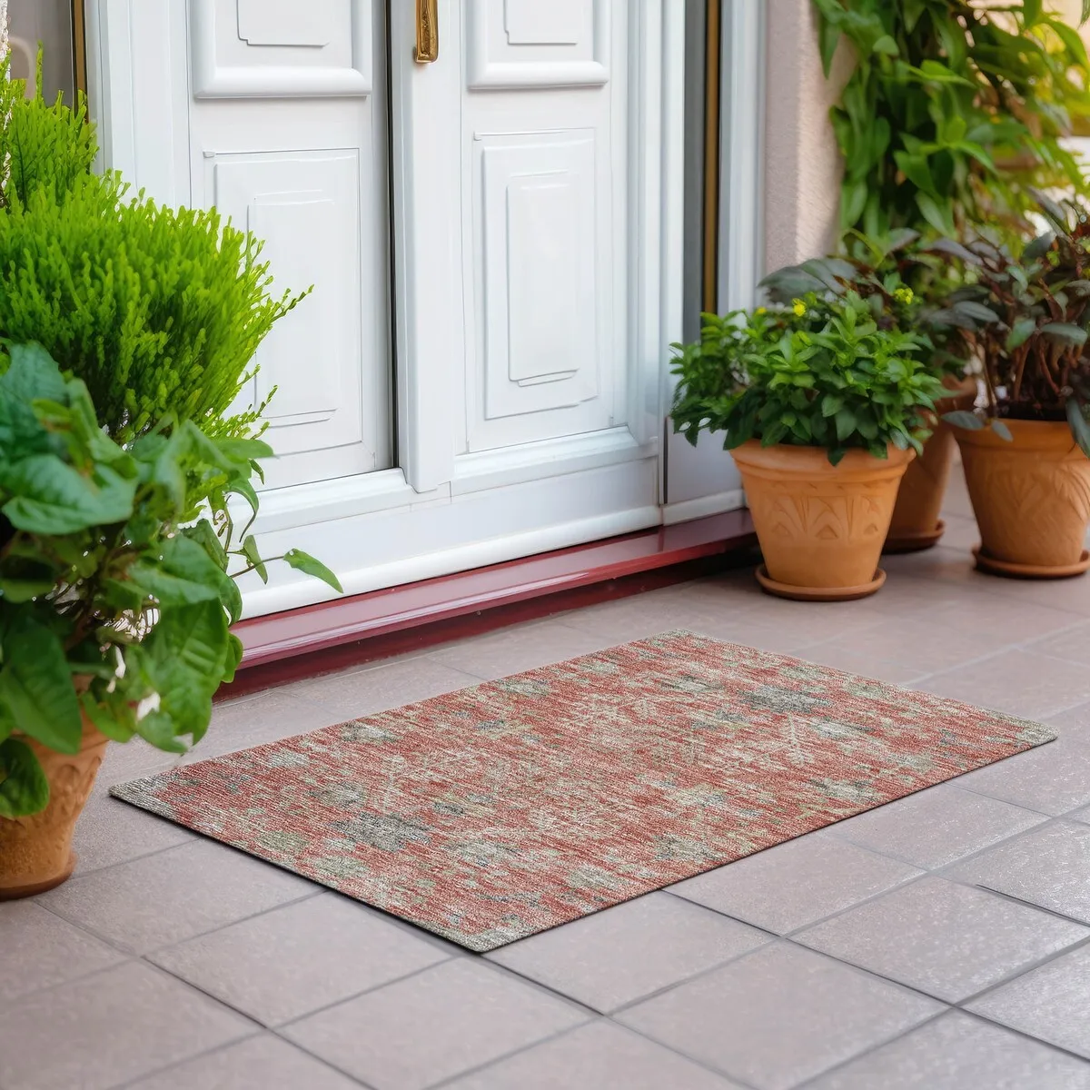 Machine Washable Indoor/ Outdoor Boho Traditional Chantille Rug