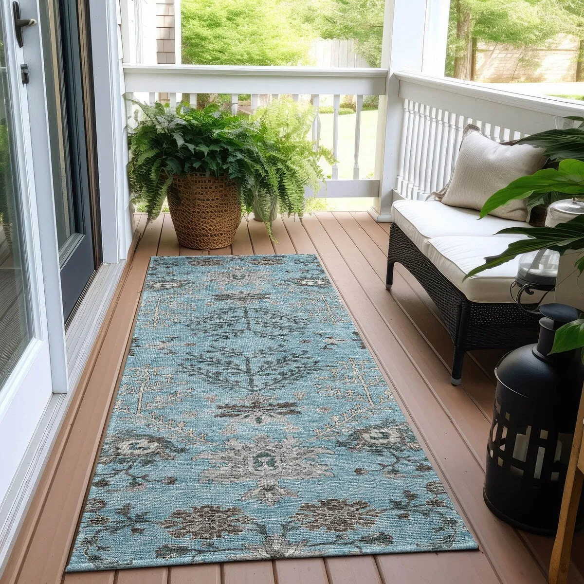 Machine Washable Indoor/ Outdoor Boho Traditional Chantille Rug
