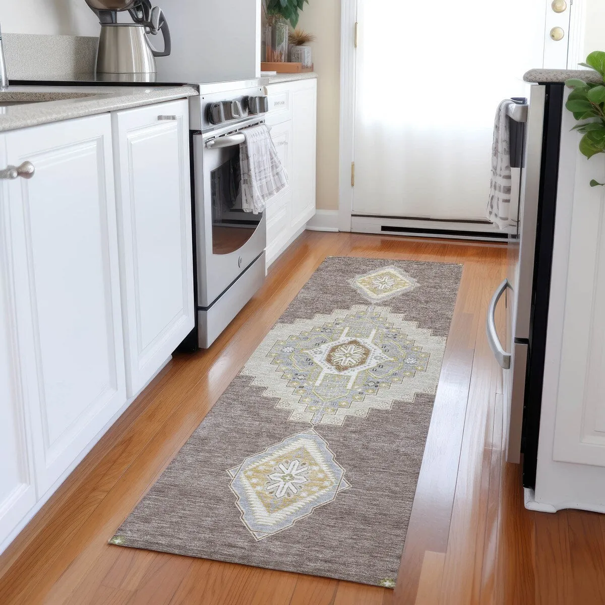 Machine Washable Indoor/ Outdoor Boho Traditional Chantille Rug