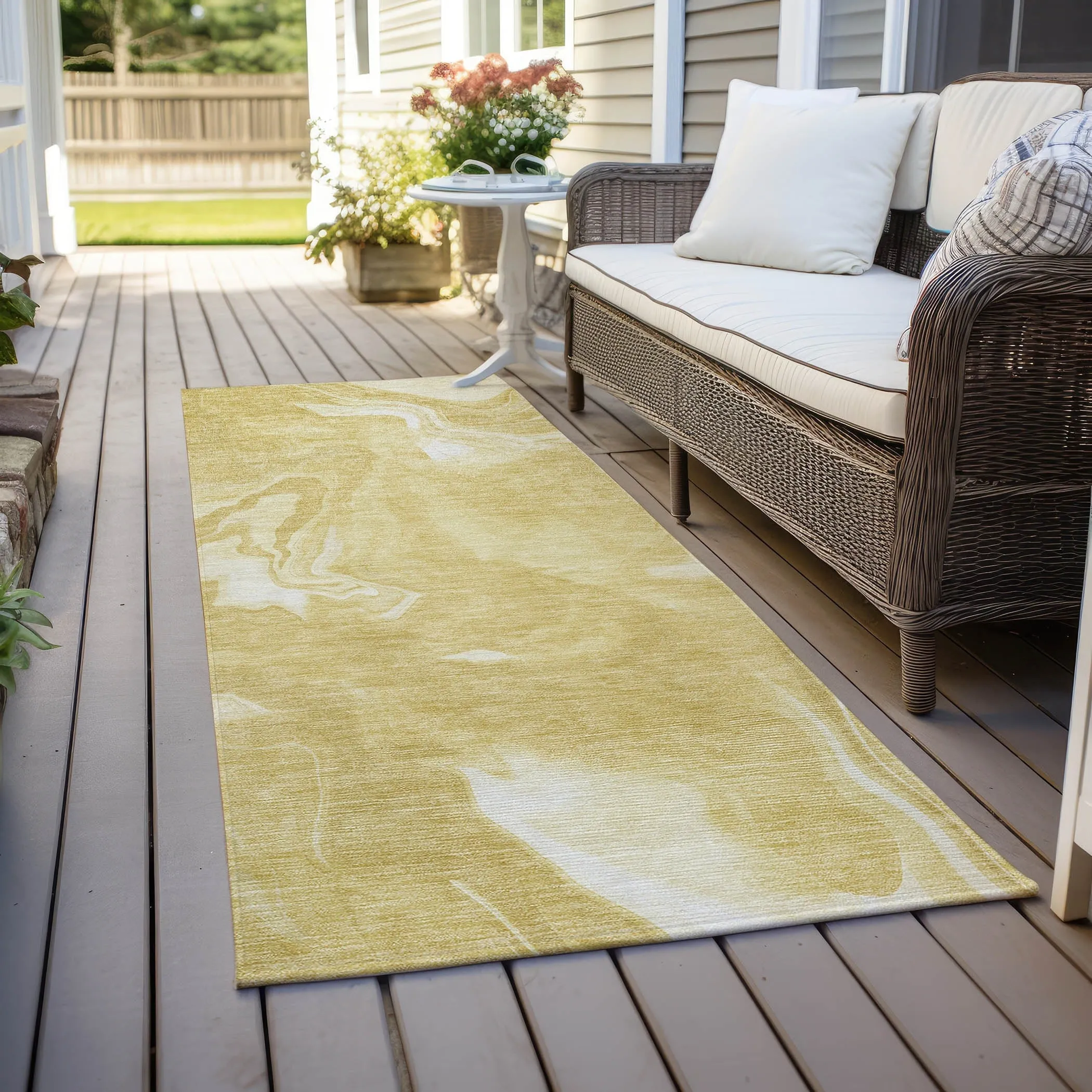Machine Washable Indoor/ Outdoor Chantille Abstract Motion Rug