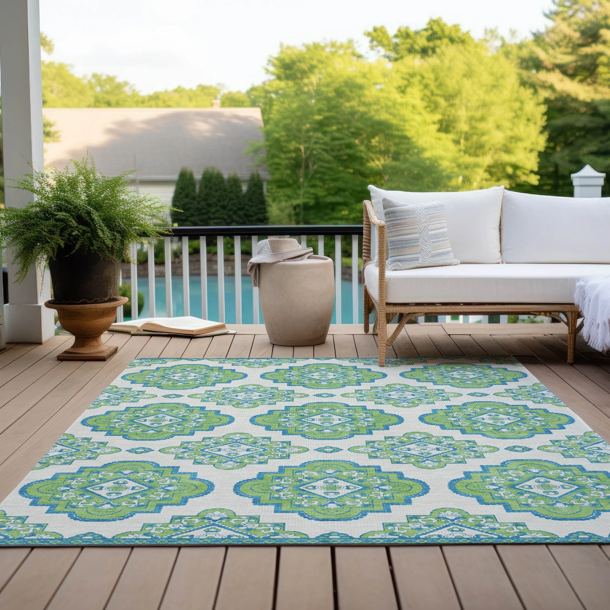 Machine Washable Indoor/ Outdoor Chantille Boho Moroccan Rug