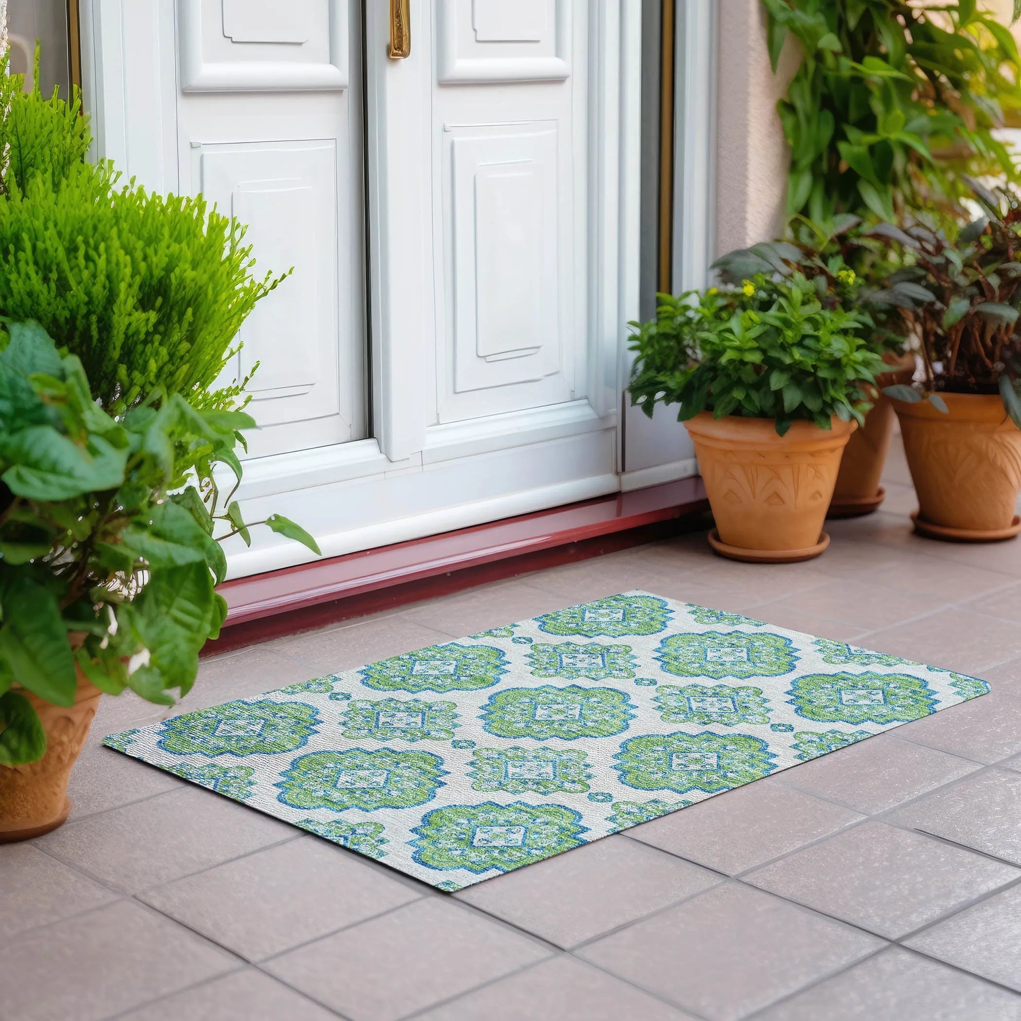 Machine Washable Indoor/ Outdoor Chantille Boho Moroccan Rug