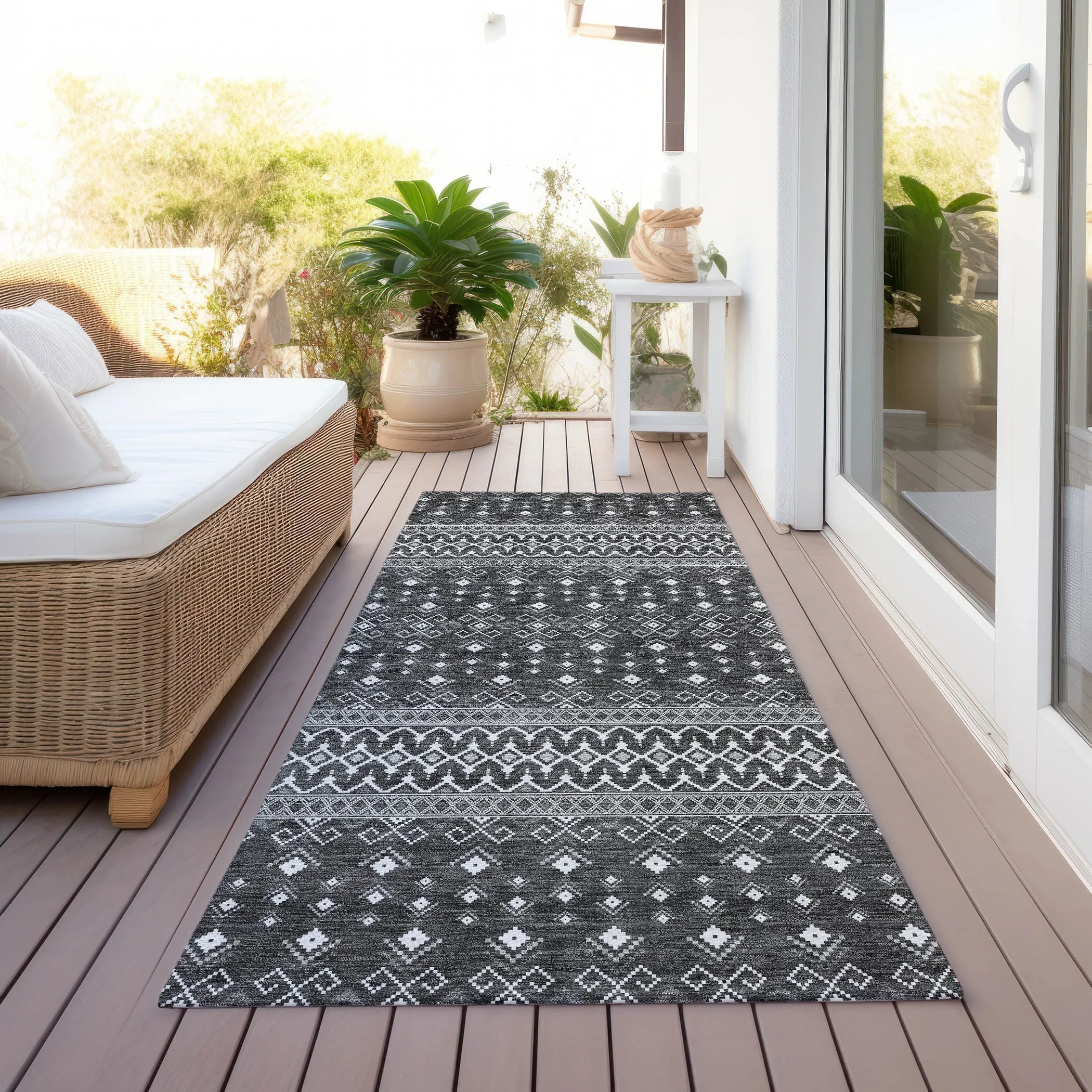 Machine Washable Indoor/ Outdoor Chantille Boho Morrocan Rug
