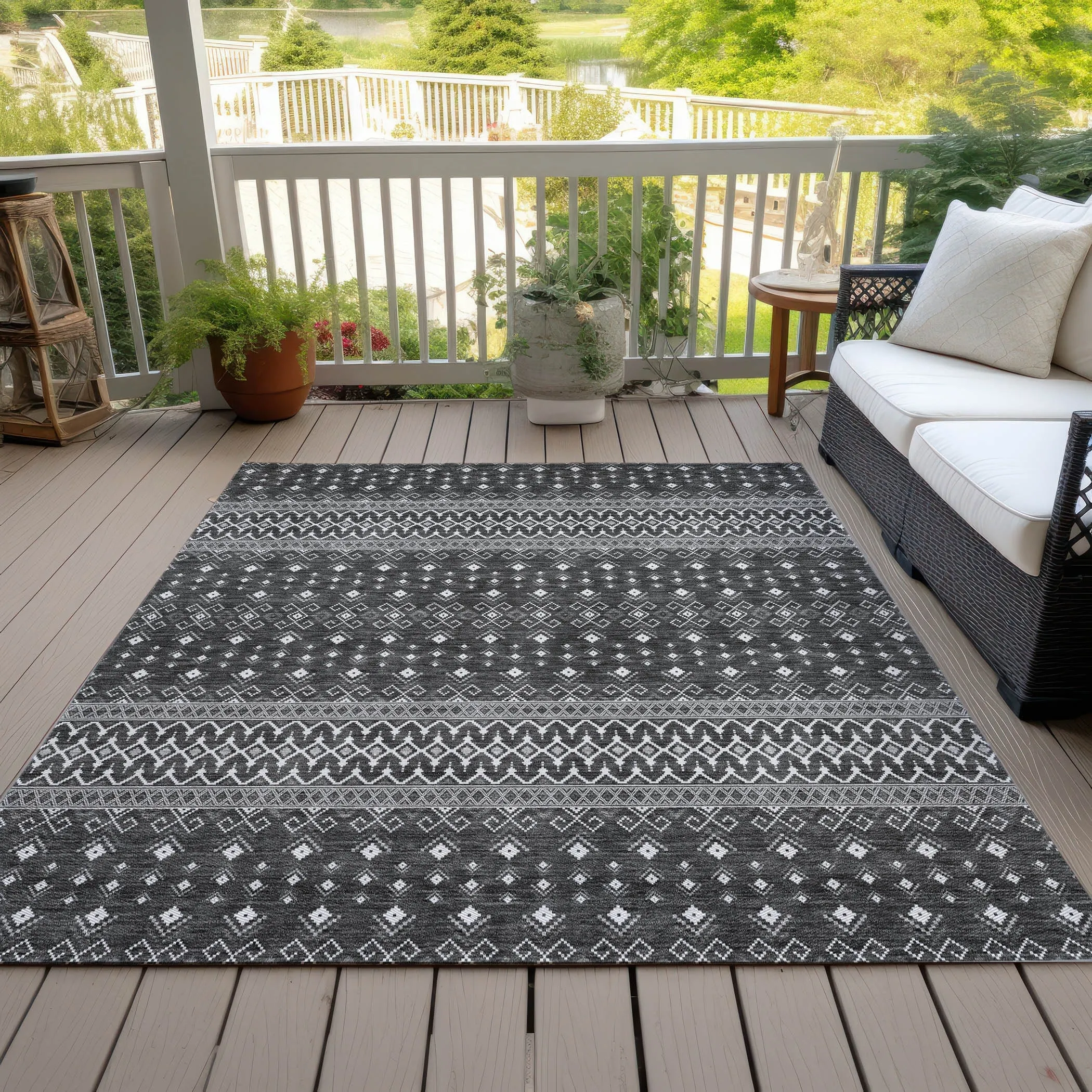 Machine Washable Indoor/ Outdoor Chantille Boho Morrocan Rug