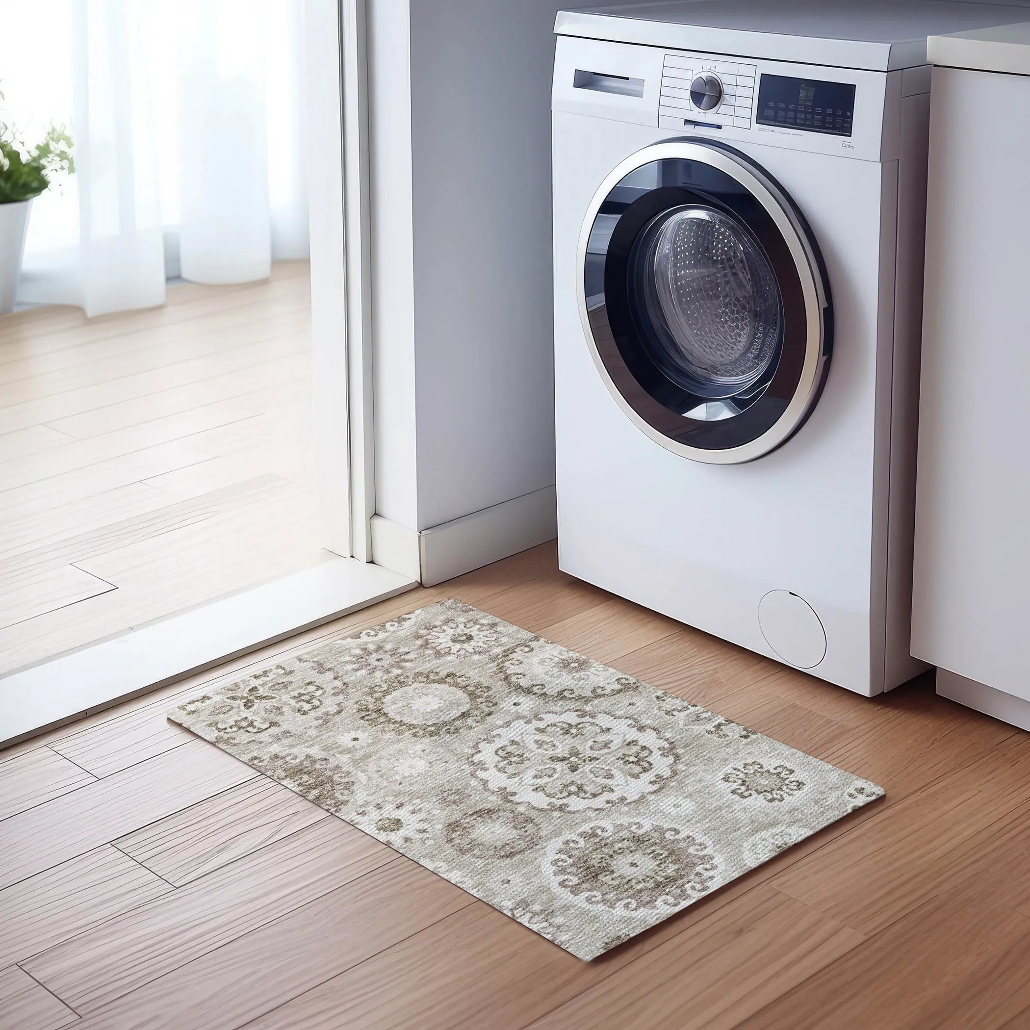 Machine Washable Indoor/ Outdoor Chantille Casual Medallion Rug