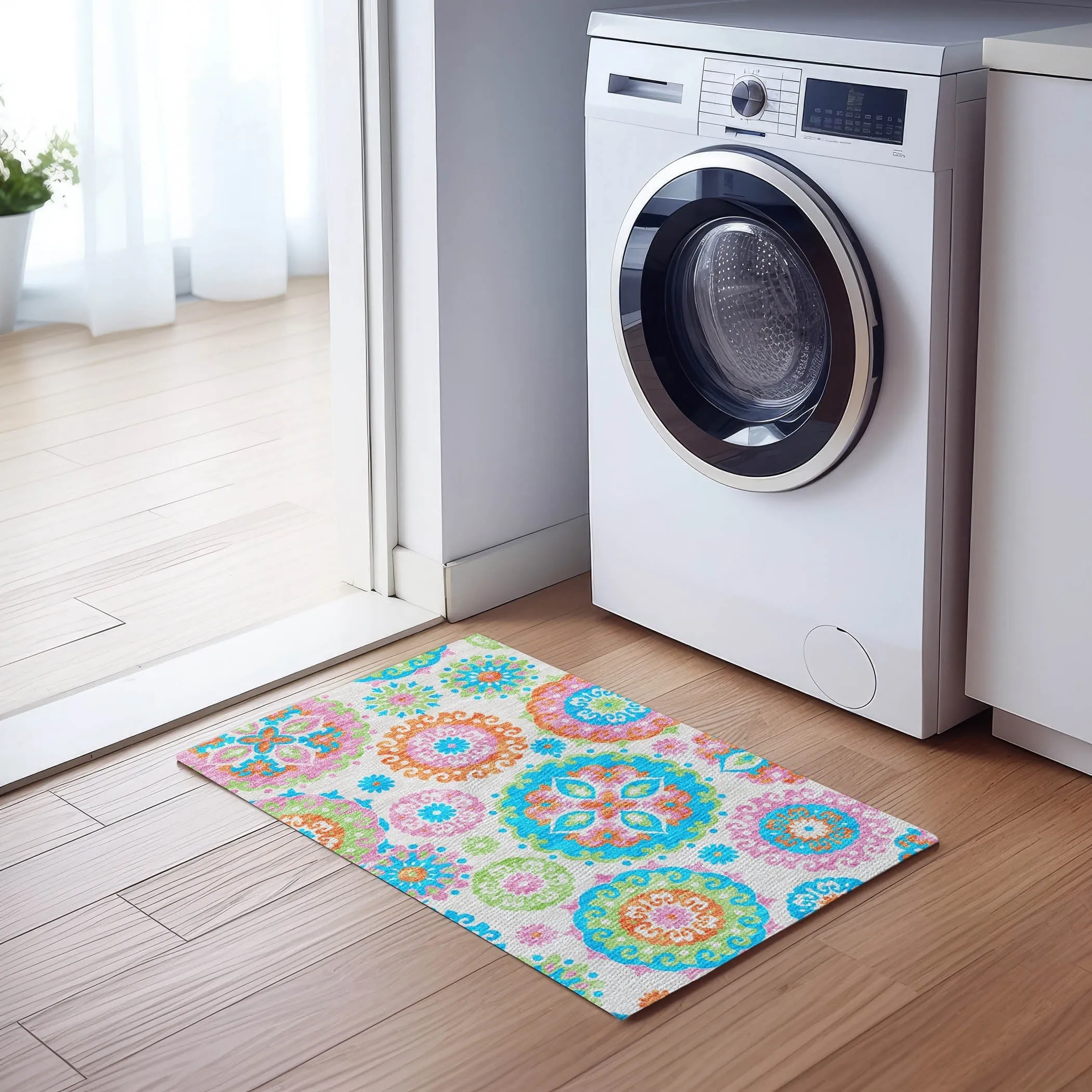 Machine Washable Indoor/ Outdoor Chantille Casual Medallion Rug