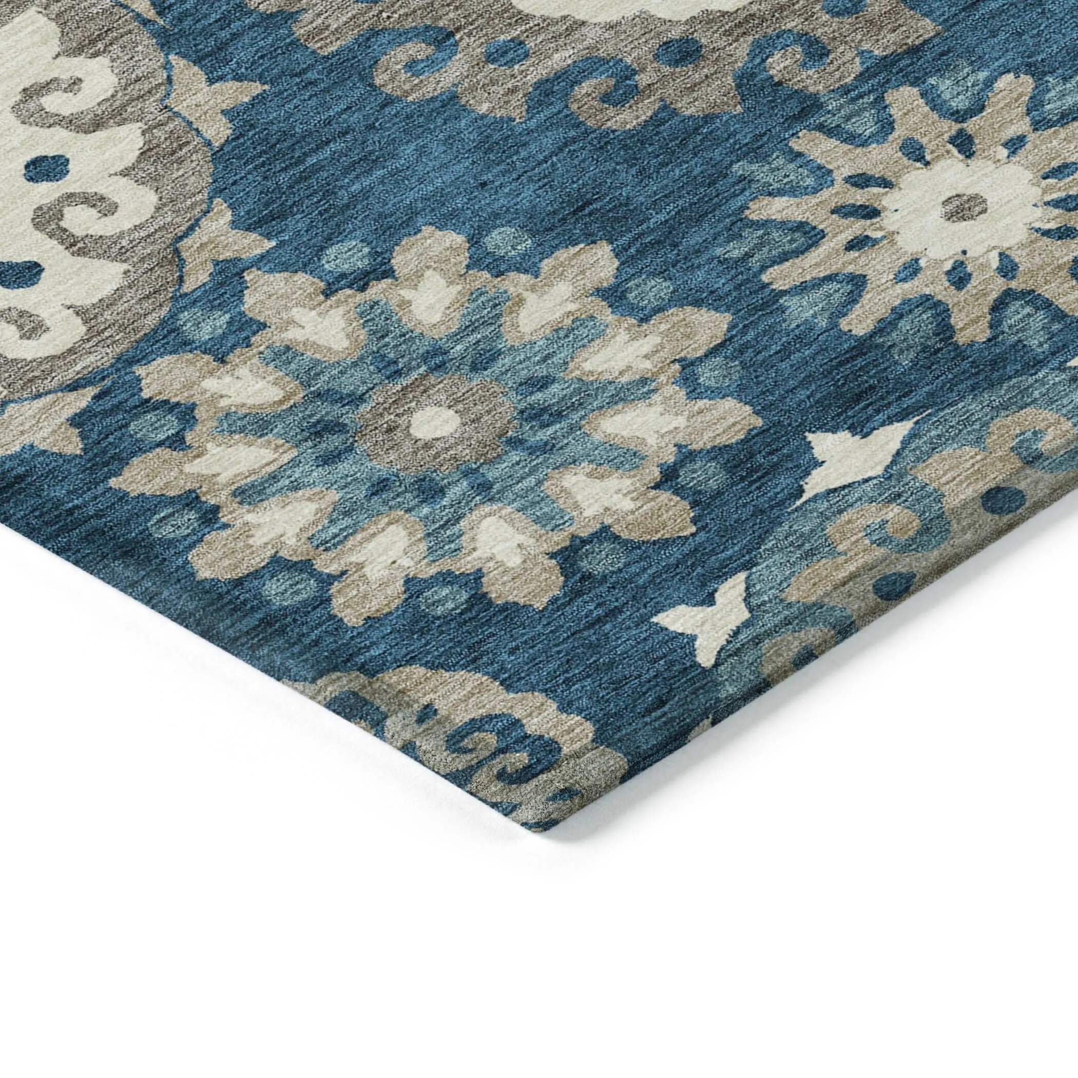 Machine Washable Indoor/ Outdoor Chantille Casual Medallion Rug