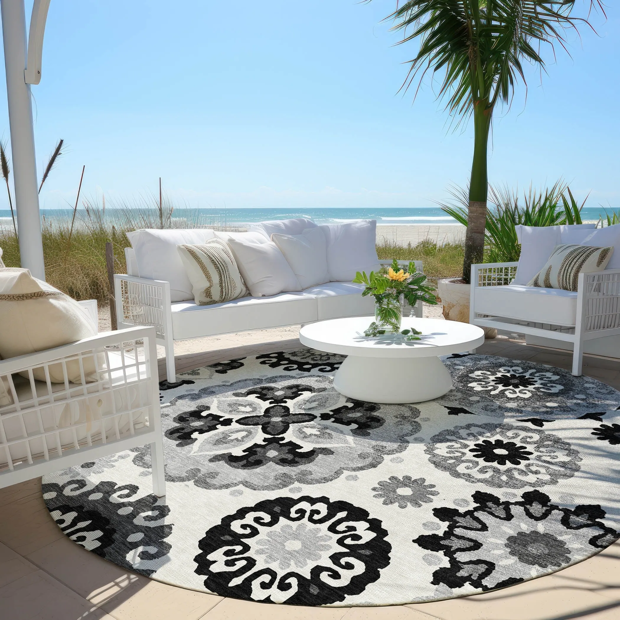 Machine Washable Indoor/ Outdoor Chantille Casual Medallion Rug