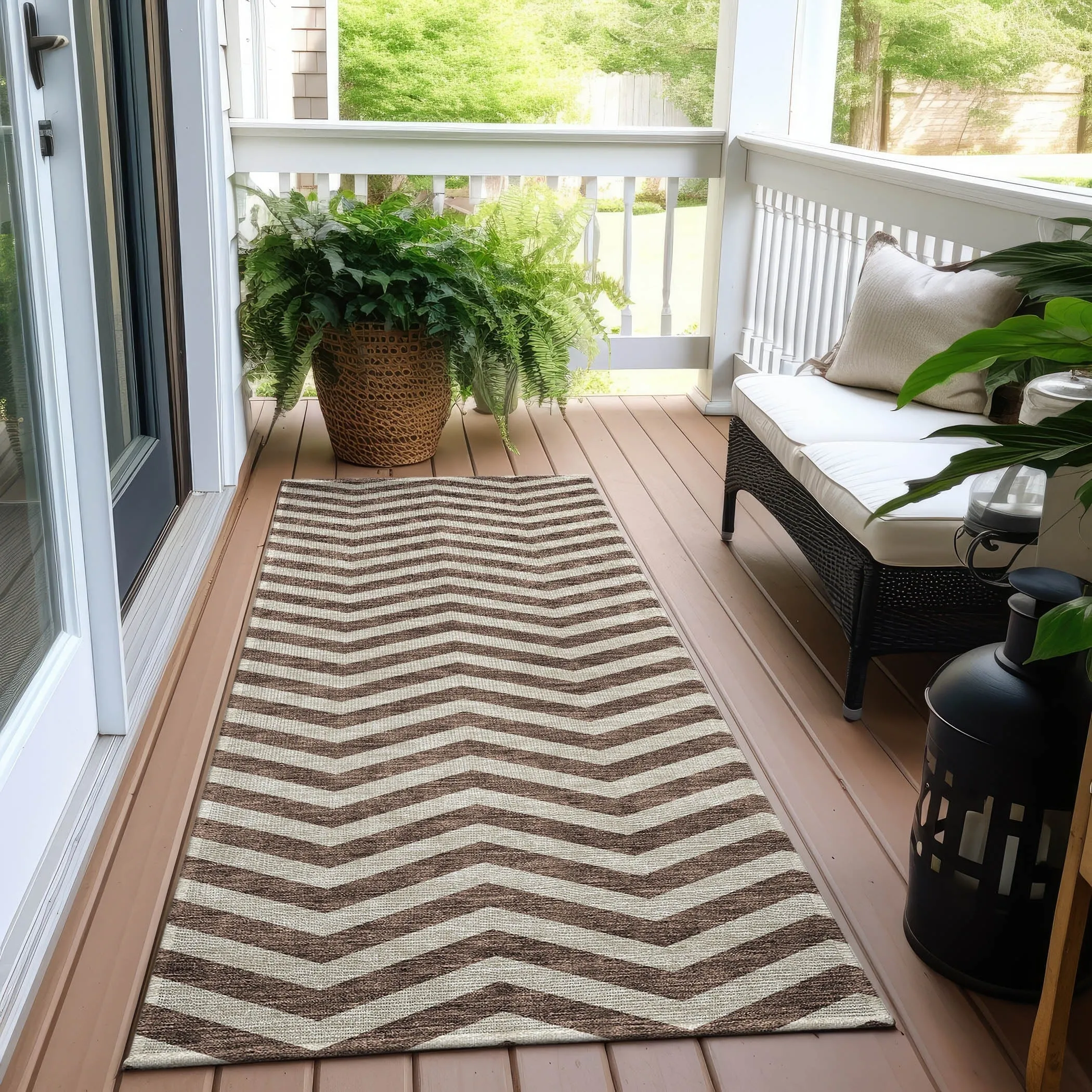 Machine Washable Indoor/ Outdoor Chantille Chevron Stripe Rug
