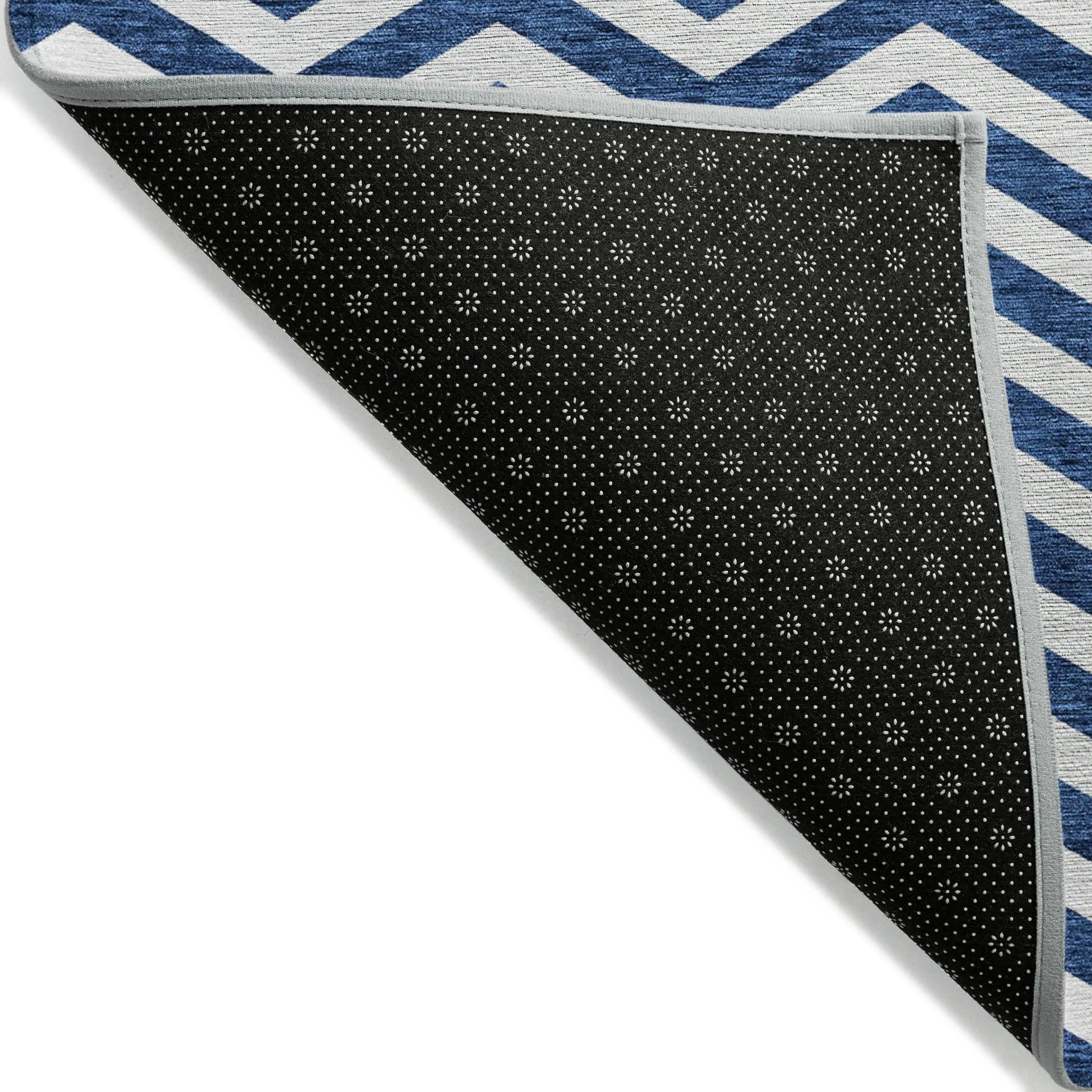 Machine Washable Indoor/ Outdoor Chantille Chevron Stripe Rug