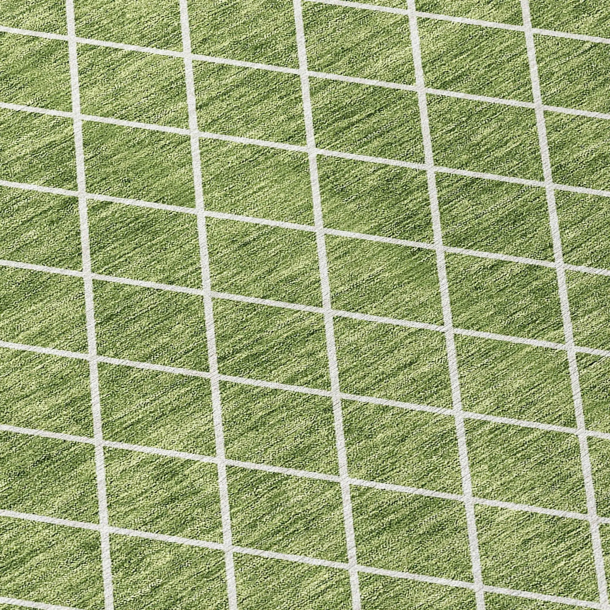 Machine Washable Indoor/ Outdoor Chantille Diamond Trellis Rug