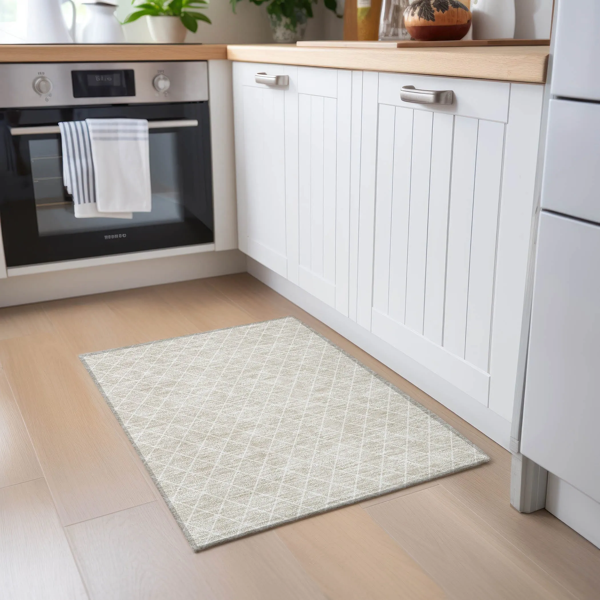 Machine Washable Indoor/ Outdoor Chantille Diamond Trellis Rug
