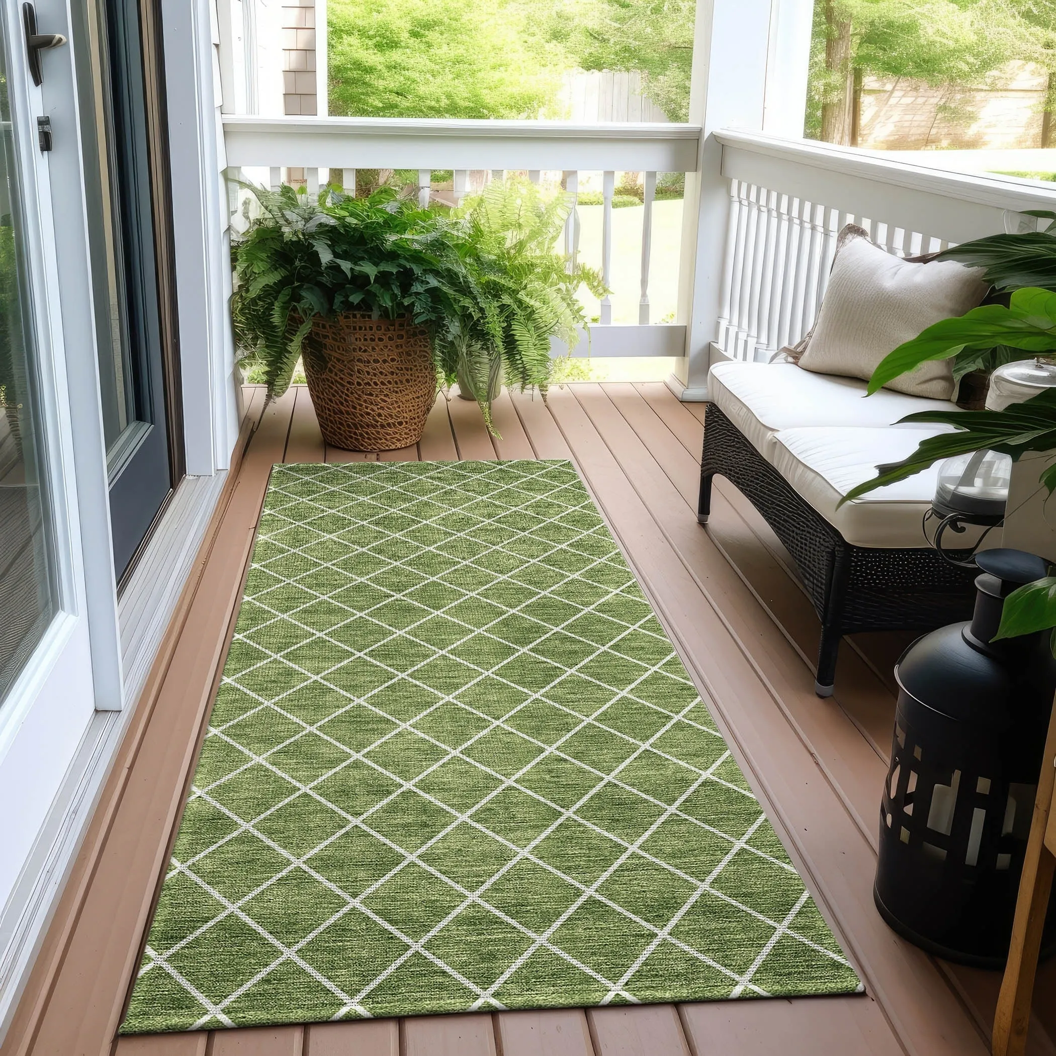 Machine Washable Indoor/ Outdoor Chantille Diamond Trellis Rug