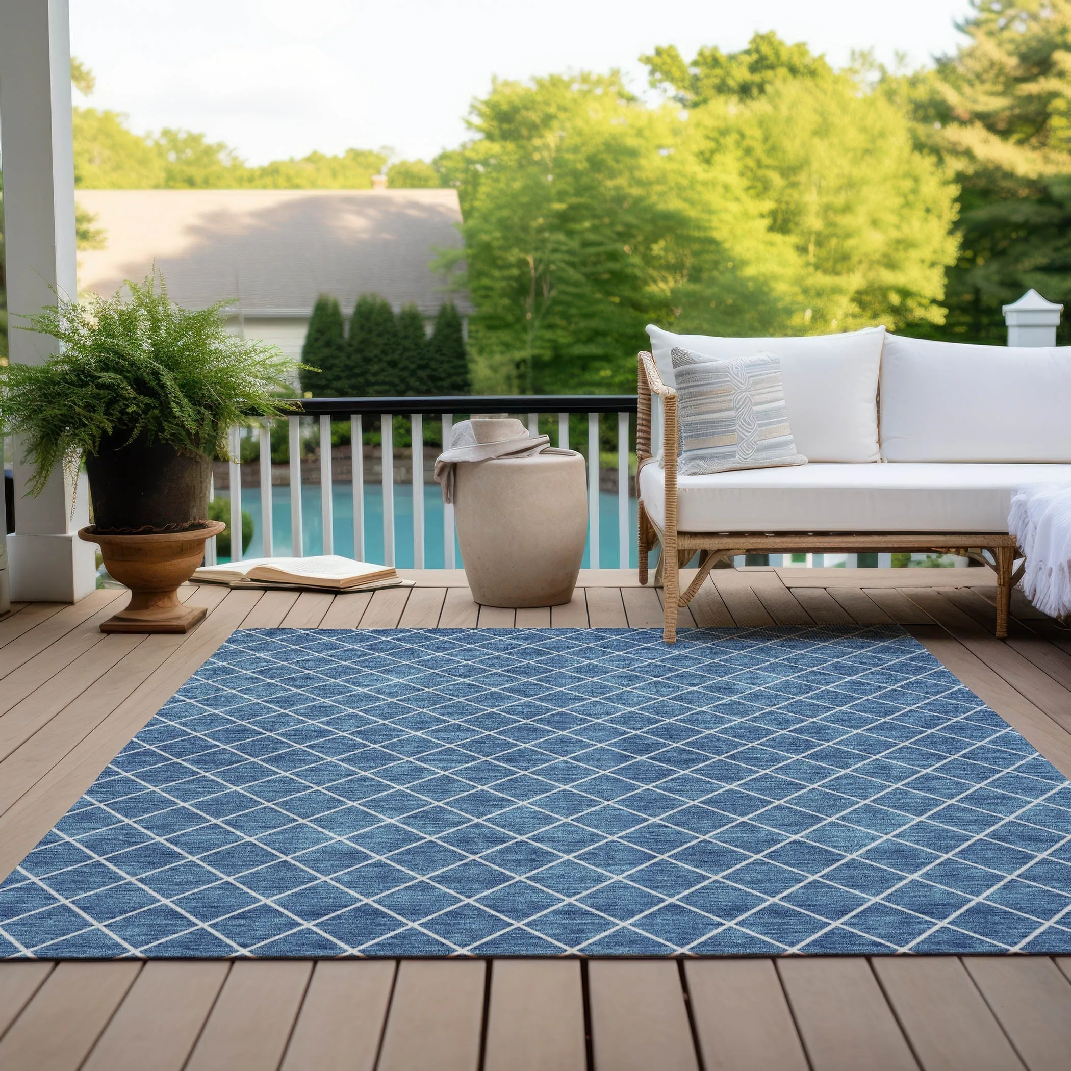 Machine Washable Indoor/ Outdoor Chantille Diamond Trellis Rug