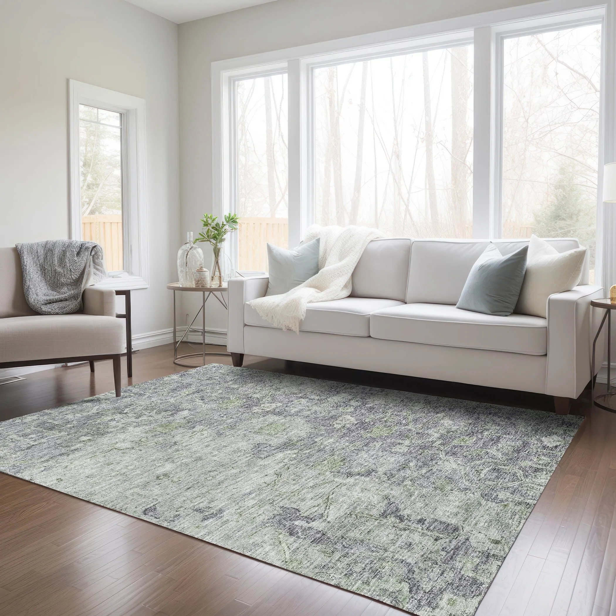Machine Washable Indoor/ Outdoor Chantille Distressed Traditional Rug