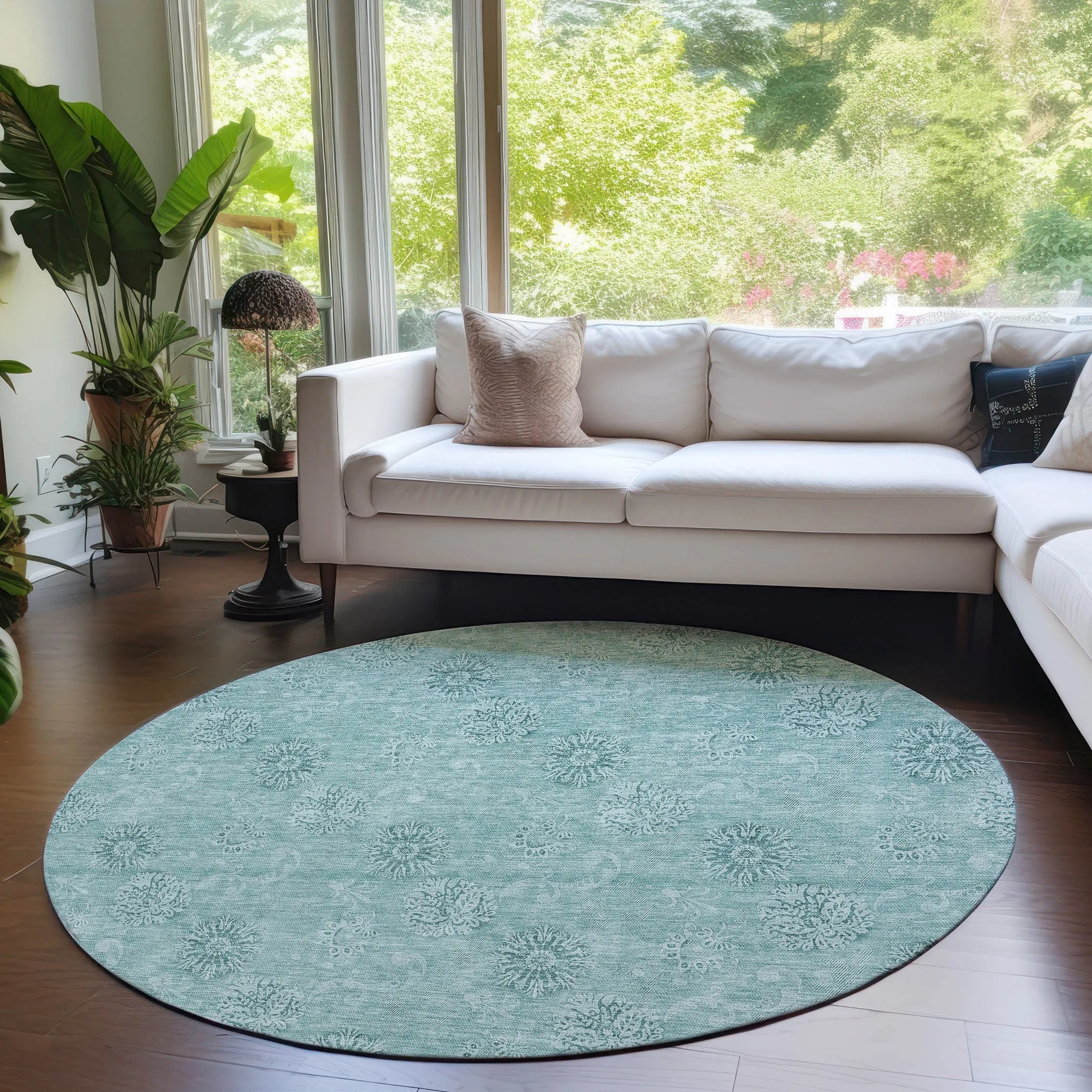 Machine Washable Indoor/ Outdoor Chantille Floral Burst Rug