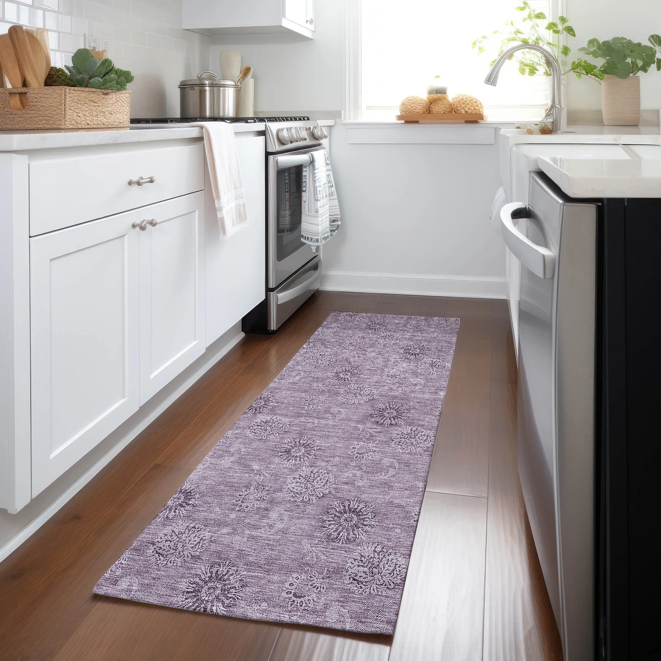 Machine Washable Indoor/ Outdoor Chantille Floral Burst Rug