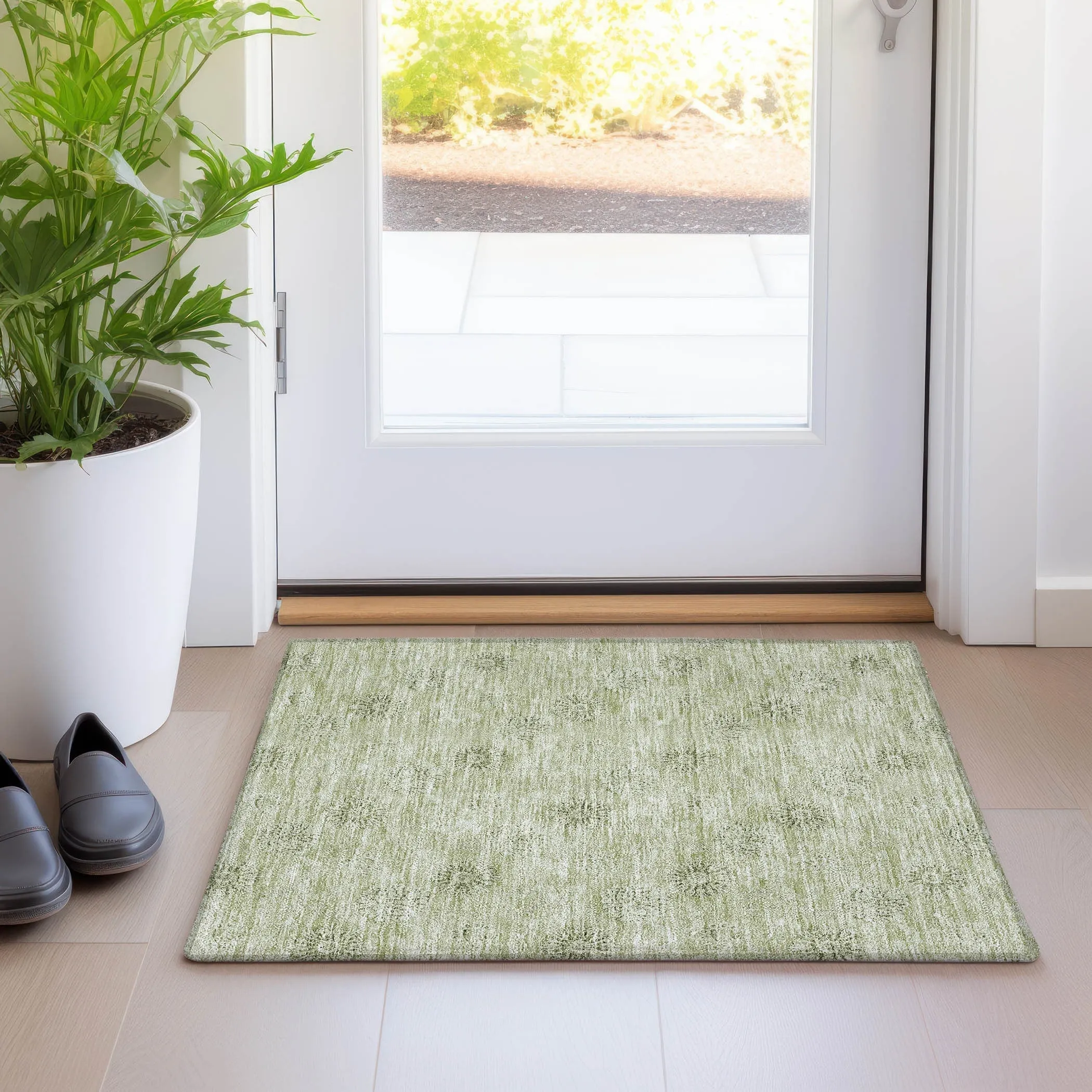 Machine Washable Indoor/ Outdoor Chantille Floral Burst Rug