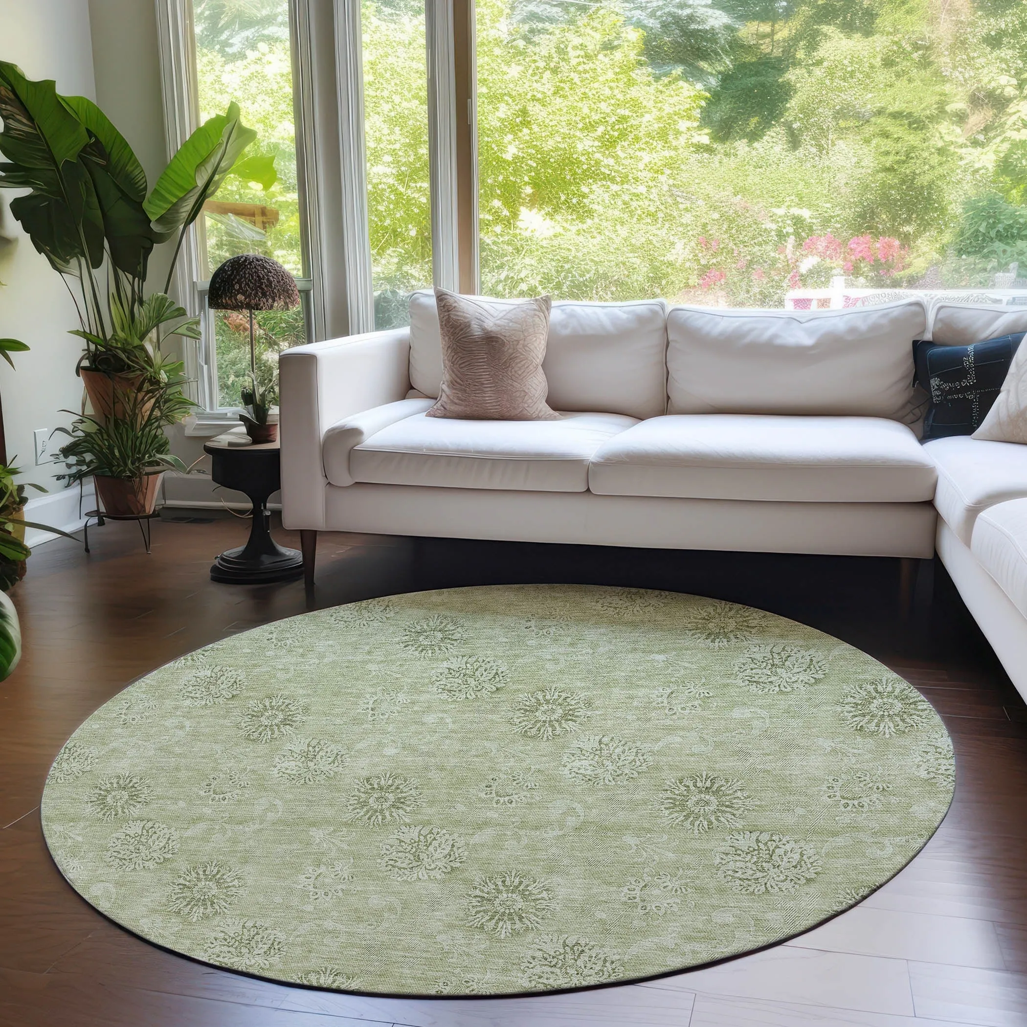 Machine Washable Indoor/ Outdoor Chantille Floral Burst Rug