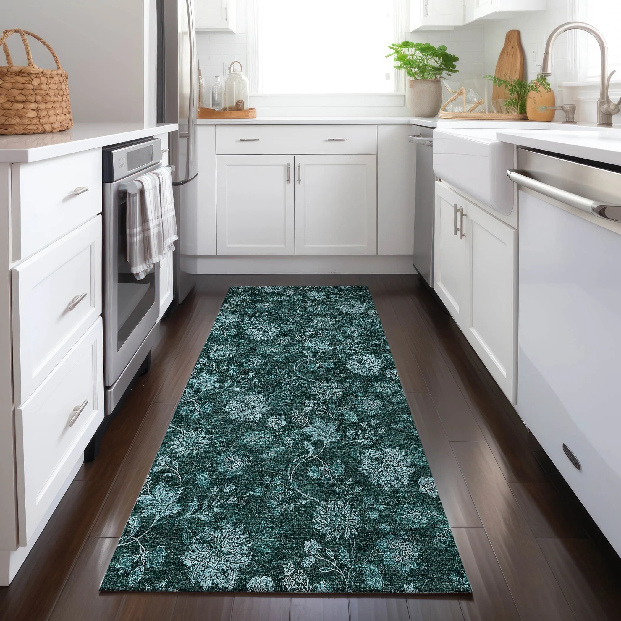 Machine Washable Indoor/ Outdoor Chantille Floral Farmhouse Rug