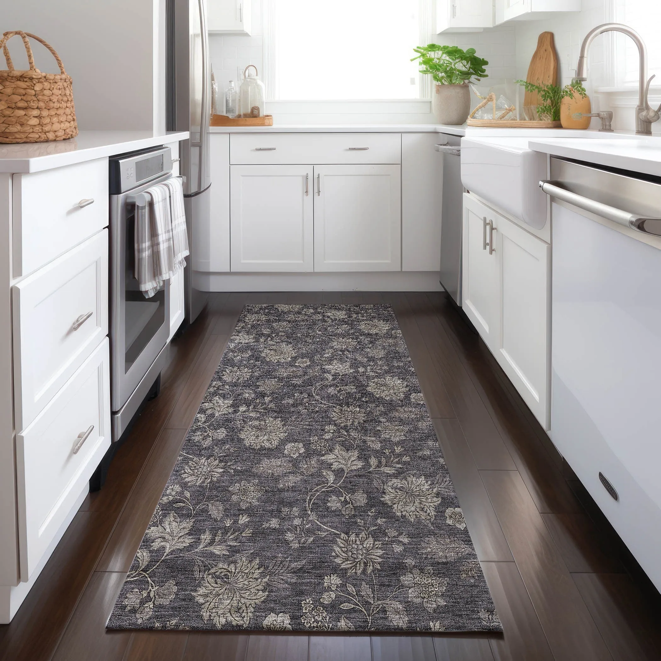 Machine Washable Indoor/ Outdoor Chantille Floral Farmhouse Rug