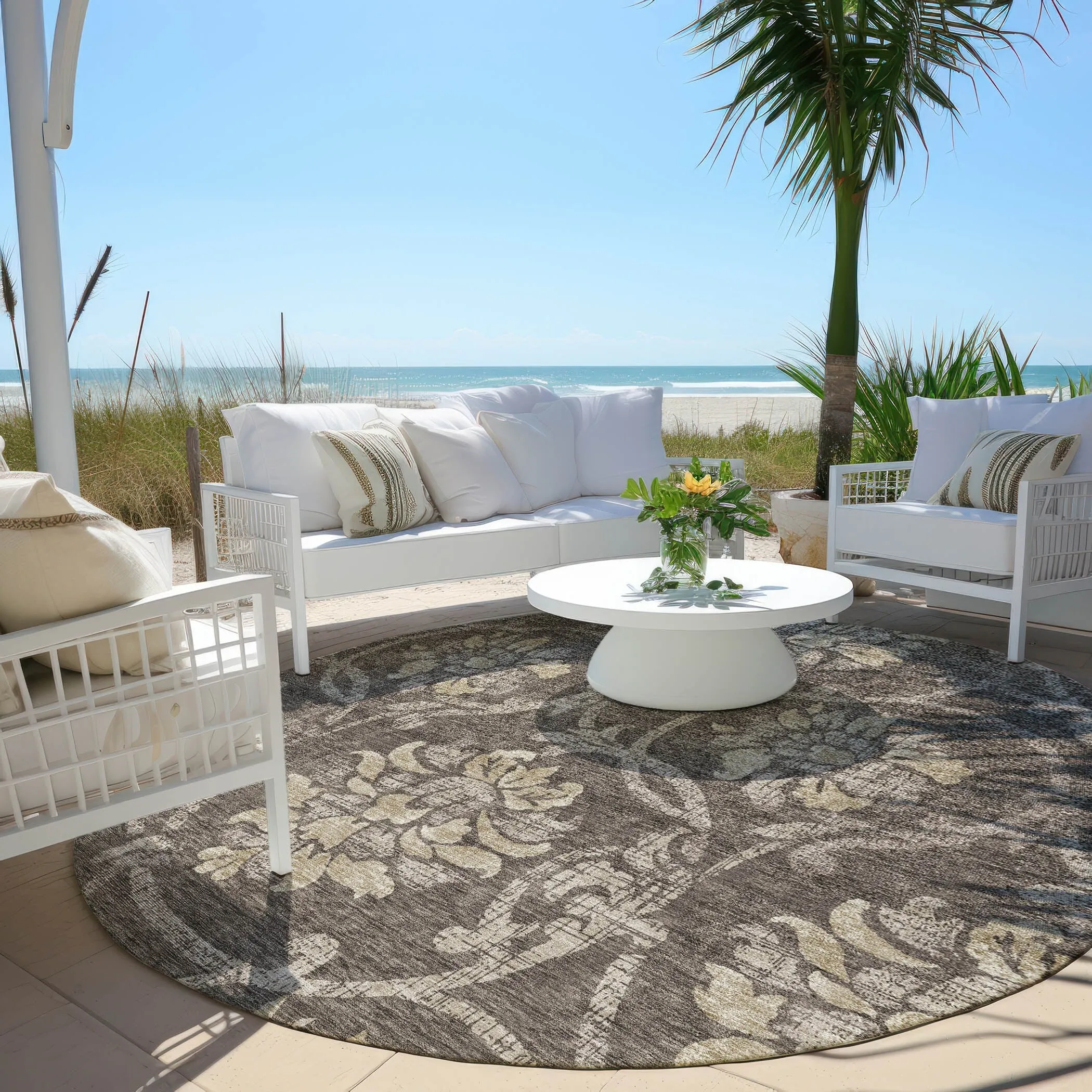 Machine Washable Indoor/ Outdoor Chantille Floral Scroll Rug