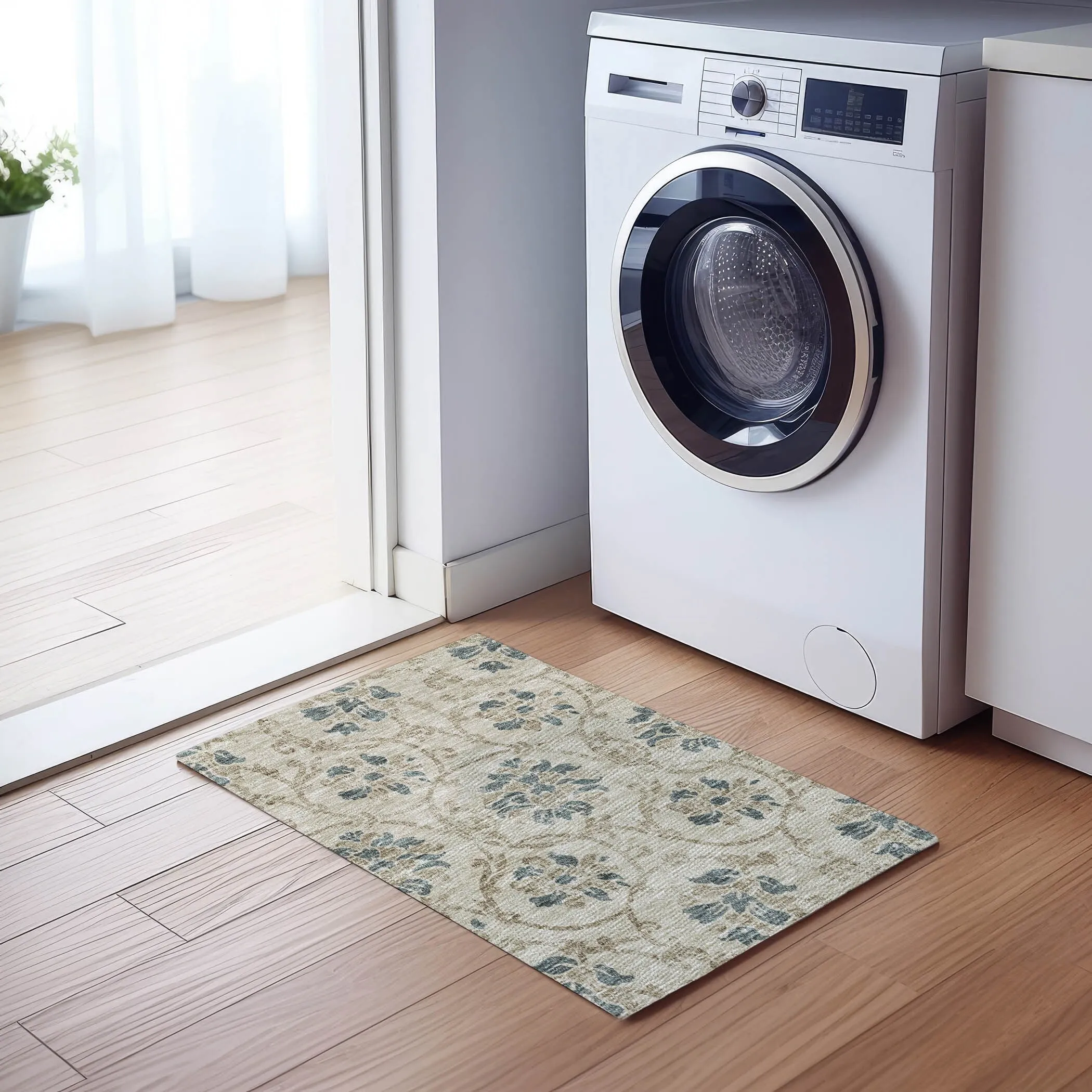 Machine Washable Indoor/ Outdoor Chantille Floral Scroll Rug